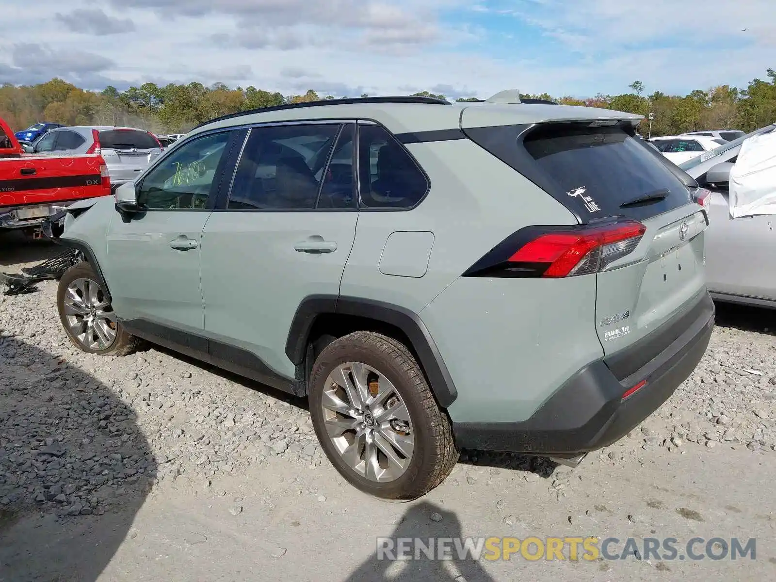 3 Фотография поврежденного автомобиля JTMC1RFV1KD024997 TOYOTA RAV4 2019