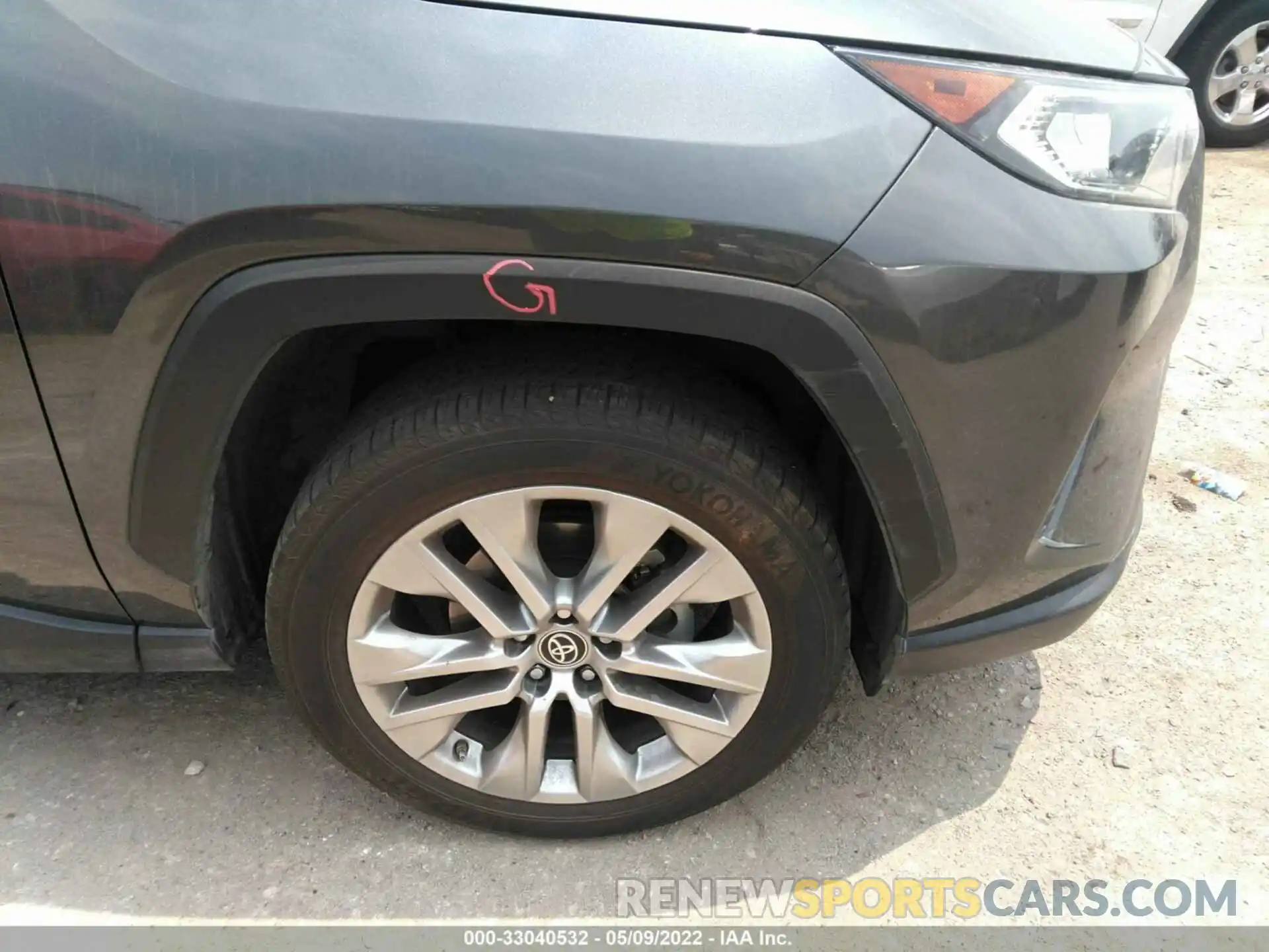 14 Photograph of a damaged car JTMC1RFV1KD037068 TOYOTA RAV4 2019