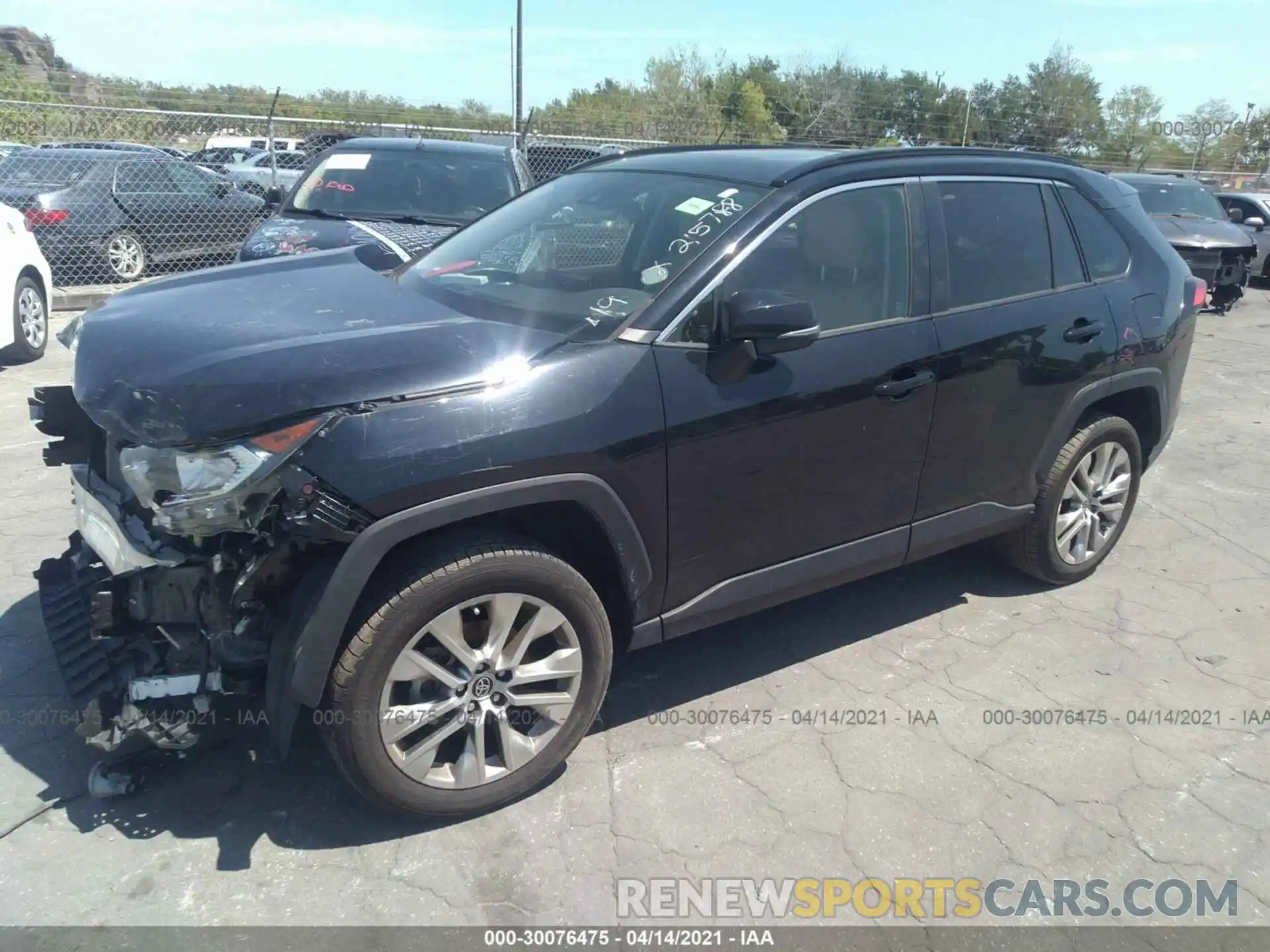 2 Photograph of a damaged car JTMC1RFV1KD037443 TOYOTA RAV4 2019