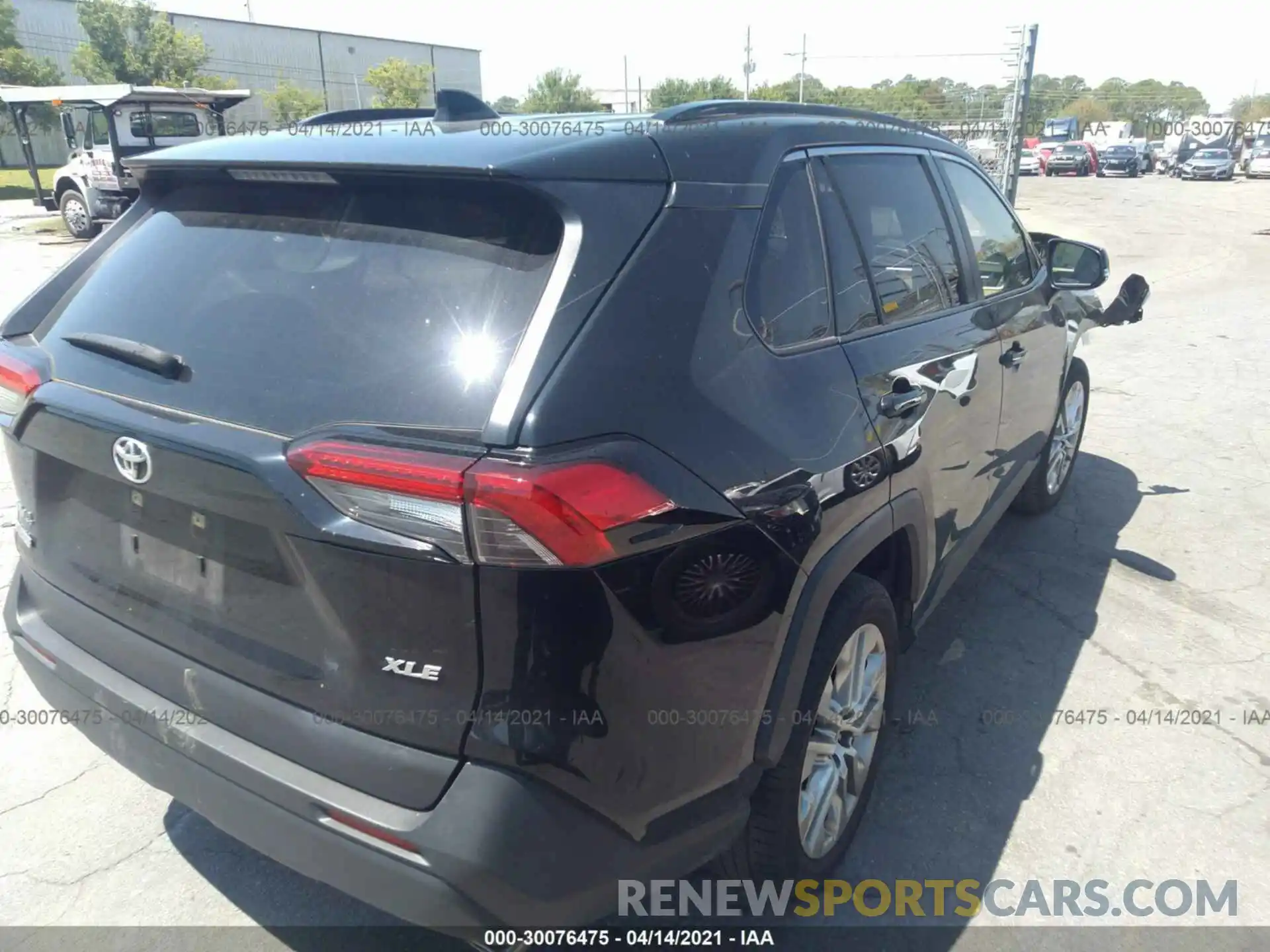 4 Photograph of a damaged car JTMC1RFV1KD037443 TOYOTA RAV4 2019