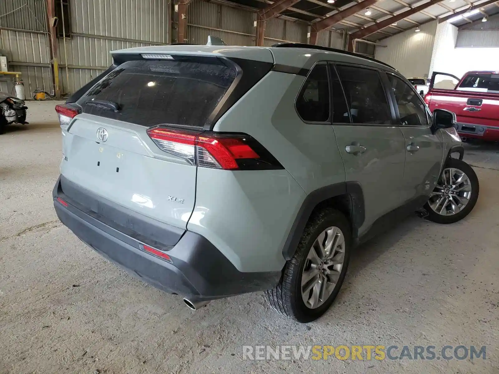 4 Photograph of a damaged car JTMC1RFV1KD041914 TOYOTA RAV4 2019