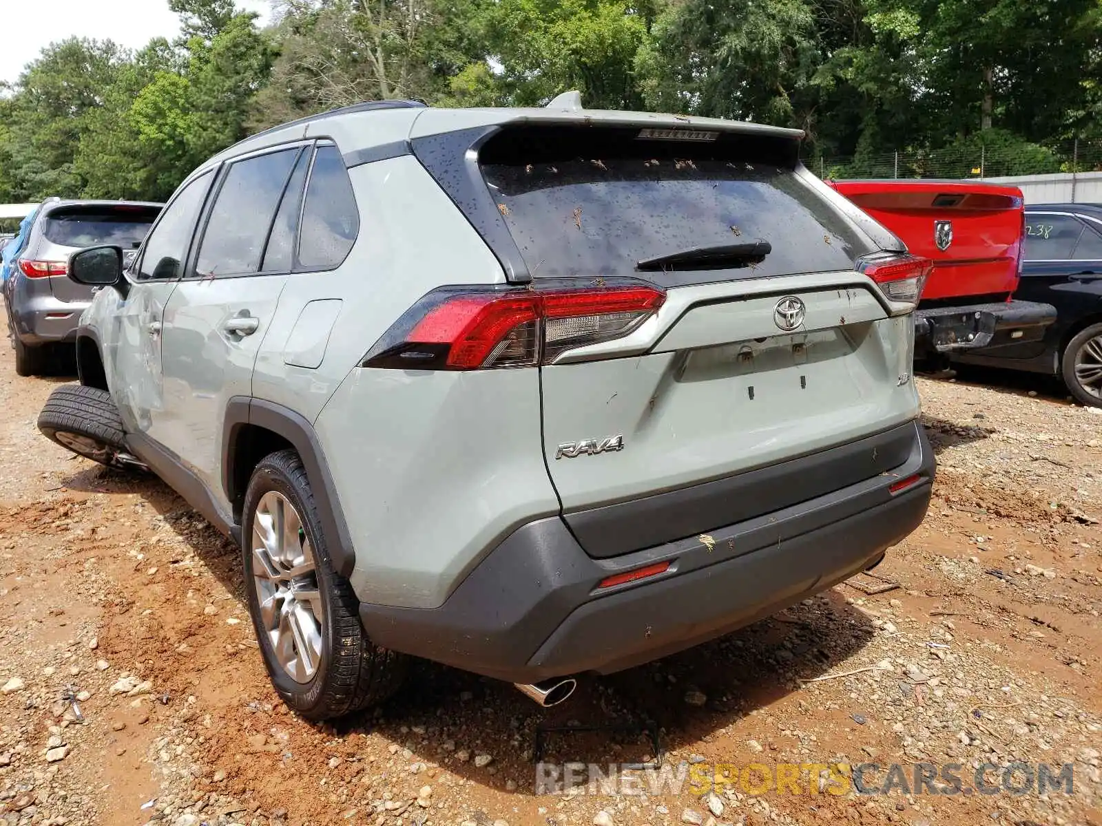 3 Photograph of a damaged car JTMC1RFV1KD512508 TOYOTA RAV4 2019