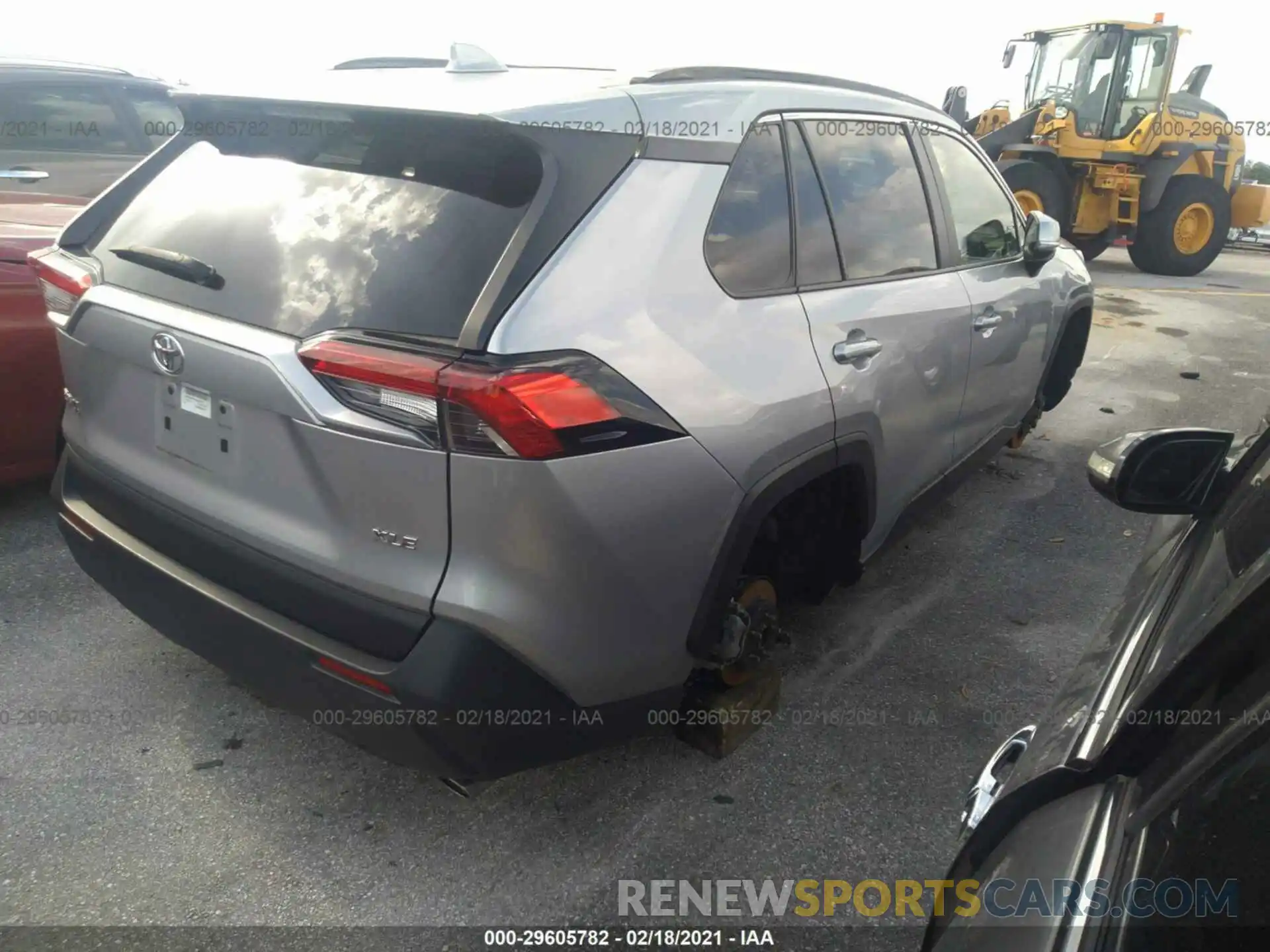 4 Photograph of a damaged car JTMC1RFV1KJ001527 TOYOTA RAV4 2019