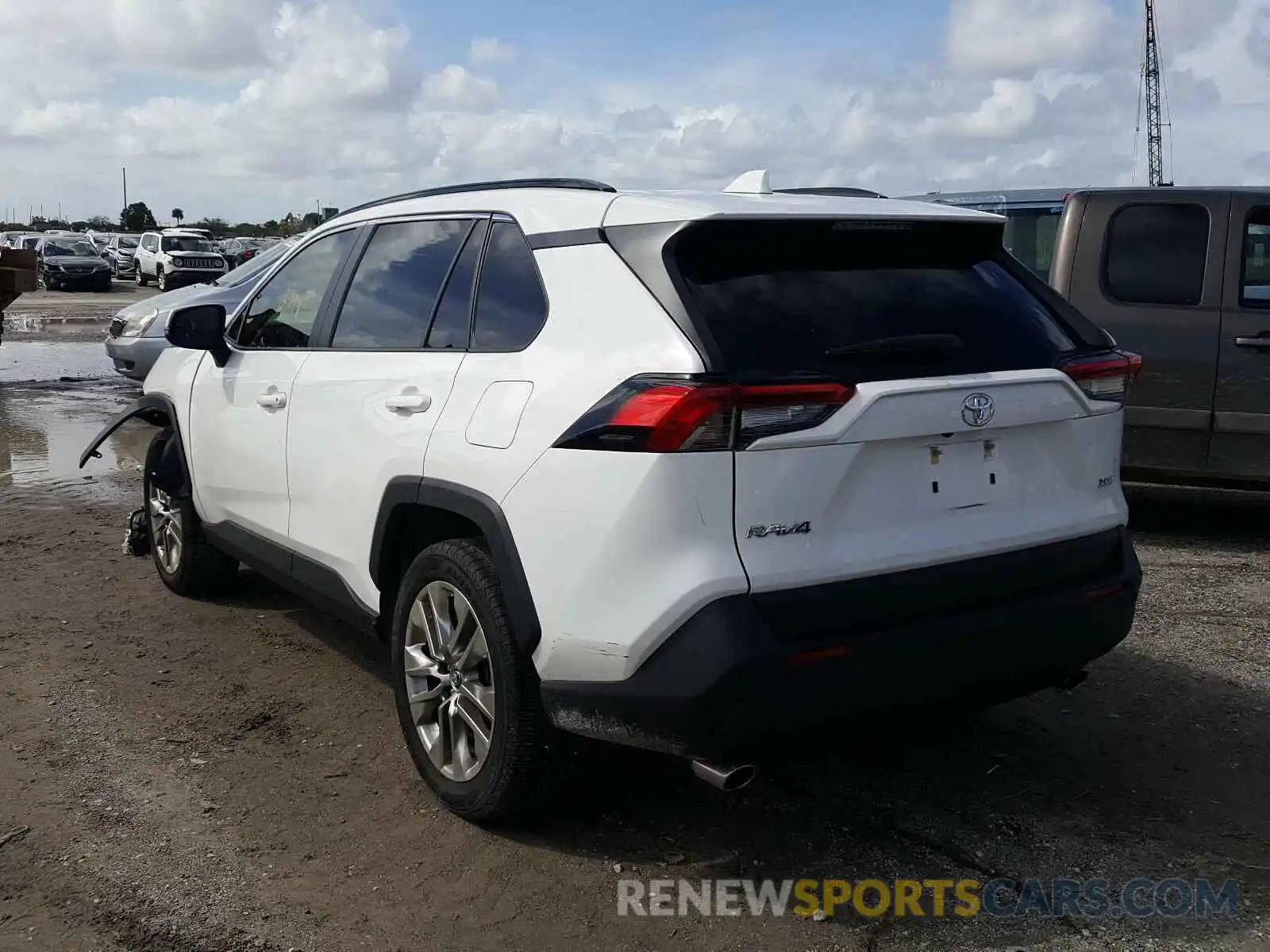 3 Photograph of a damaged car JTMC1RFV1KJ014651 TOYOTA RAV4 2019