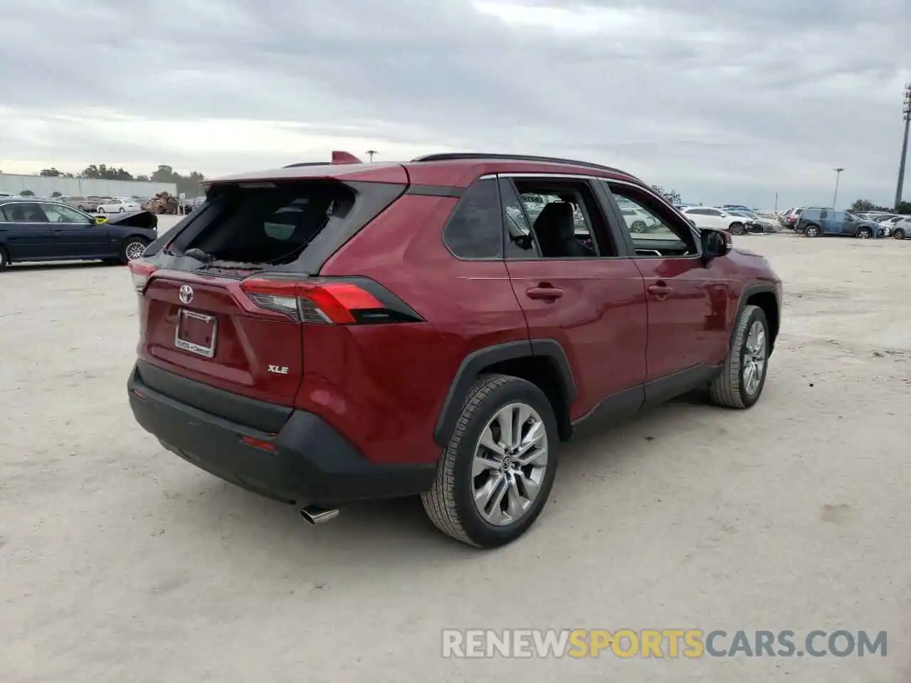 4 Photograph of a damaged car JTMC1RFV2KD033689 TOYOTA RAV4 2019