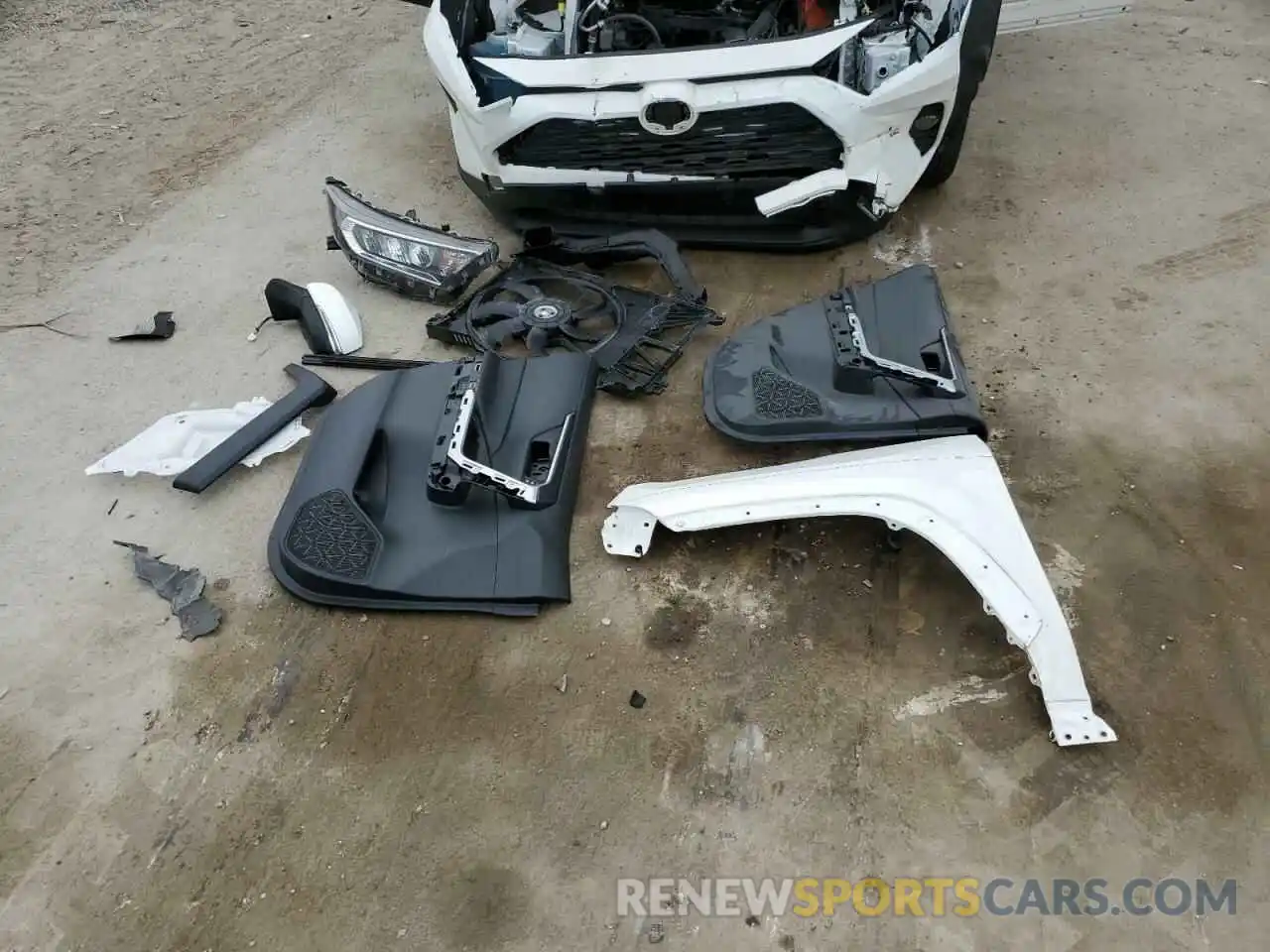 13 Photograph of a damaged car JTMC1RFV2KD035457 TOYOTA RAV4 2019