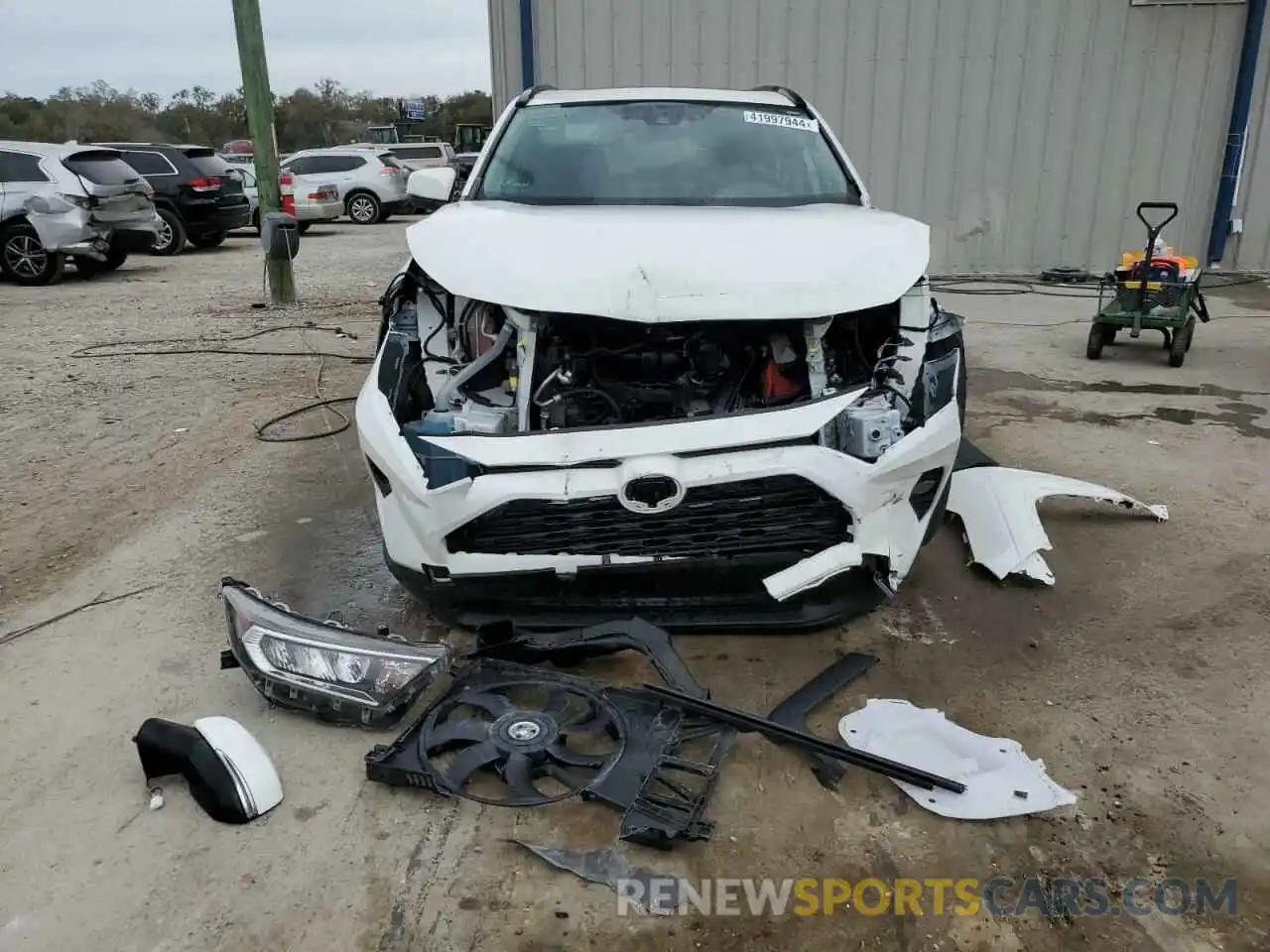 5 Photograph of a damaged car JTMC1RFV2KD035457 TOYOTA RAV4 2019