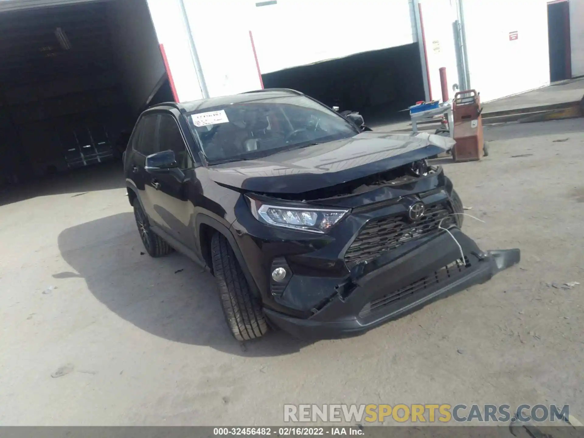 1 Photograph of a damaged car JTMC1RFV2KD500061 TOYOTA RAV4 2019