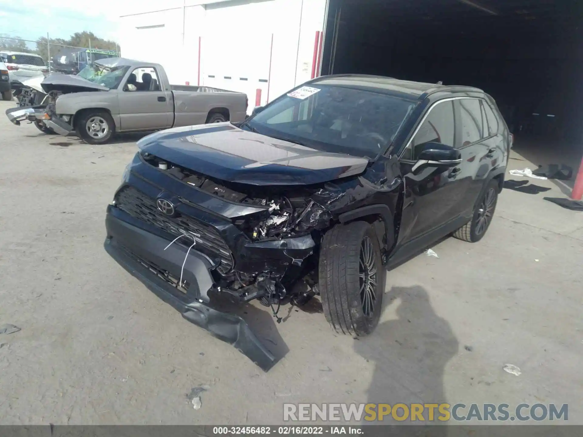 2 Photograph of a damaged car JTMC1RFV2KD500061 TOYOTA RAV4 2019