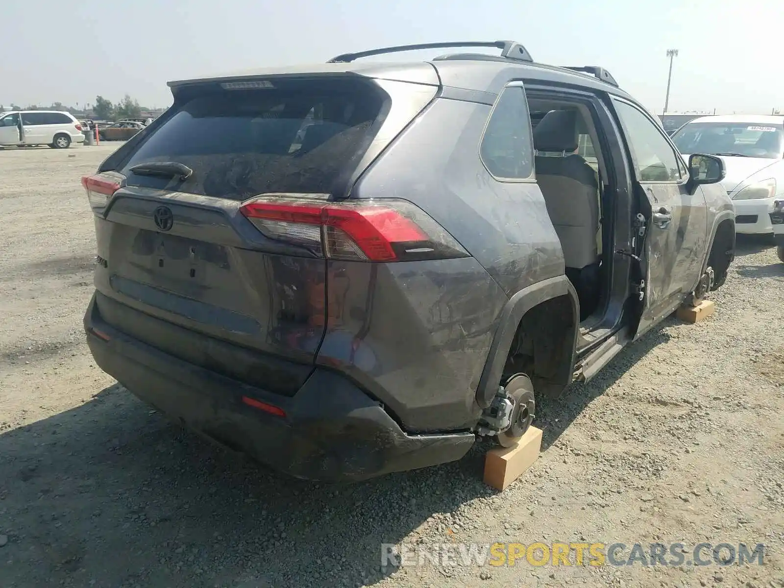 4 Photograph of a damaged car JTMC1RFV2KD501968 TOYOTA RAV4 2019