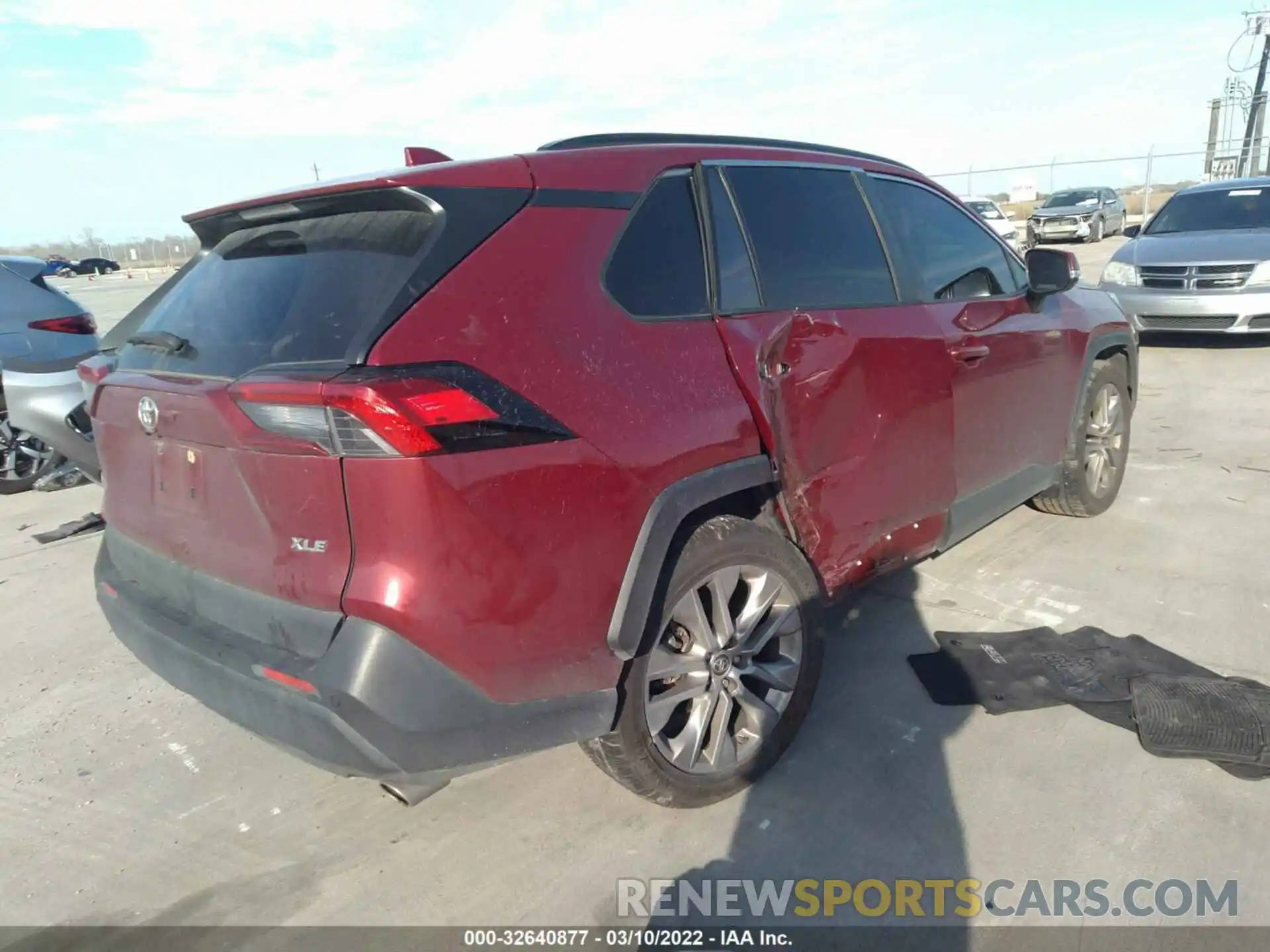 4 Photograph of a damaged car JTMC1RFV3KD003536 TOYOTA RAV4 2019