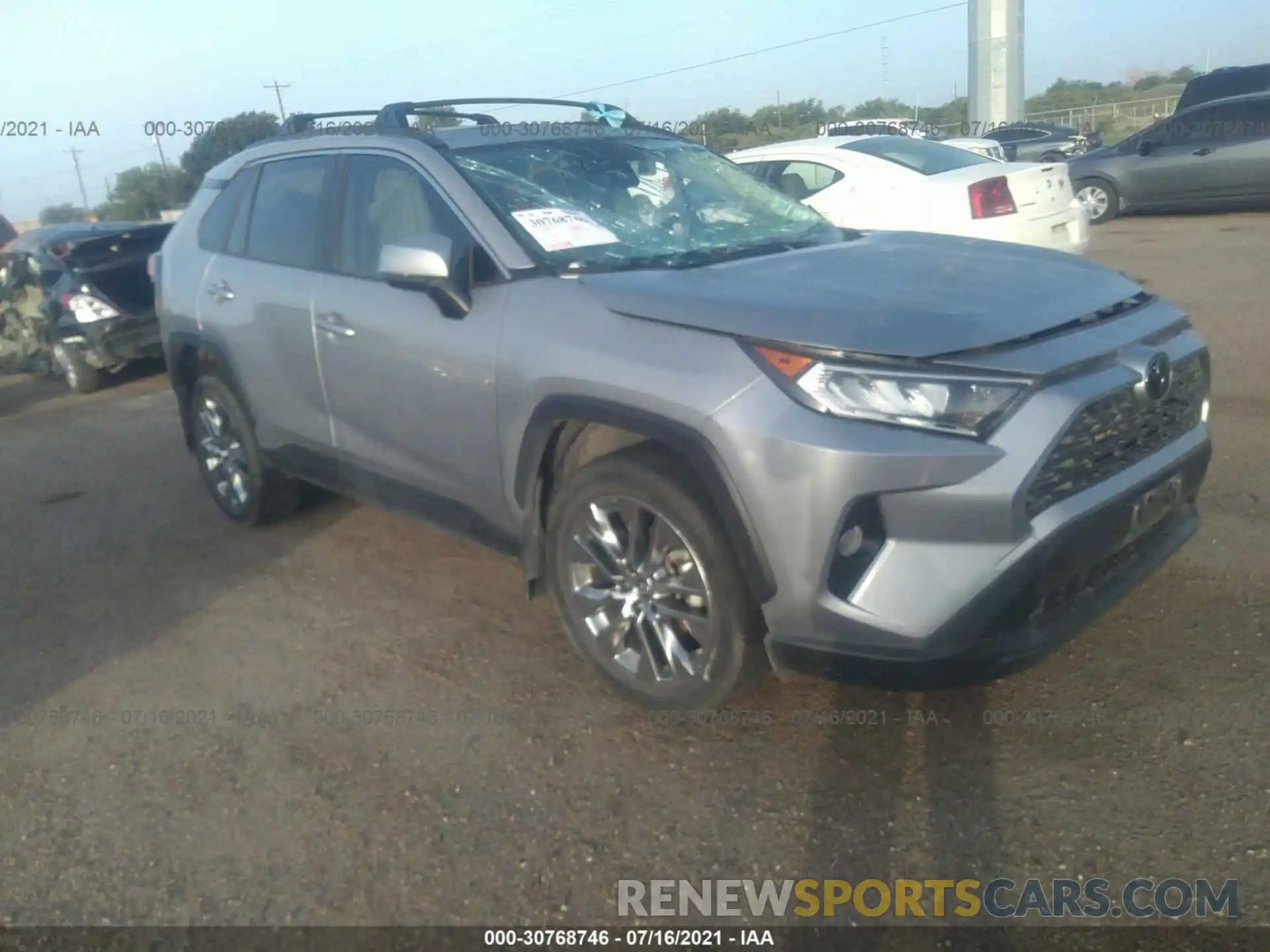 1 Photograph of a damaged car JTMC1RFV3KD005013 TOYOTA RAV4 2019