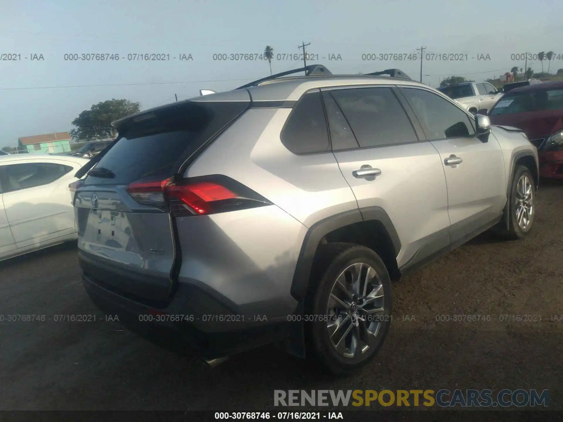 4 Photograph of a damaged car JTMC1RFV3KD005013 TOYOTA RAV4 2019