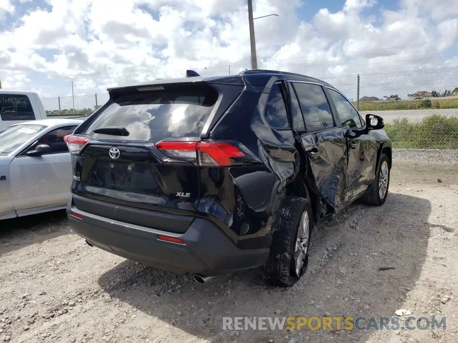 4 Photograph of a damaged car JTMC1RFV3KD012060 TOYOTA RAV4 2019