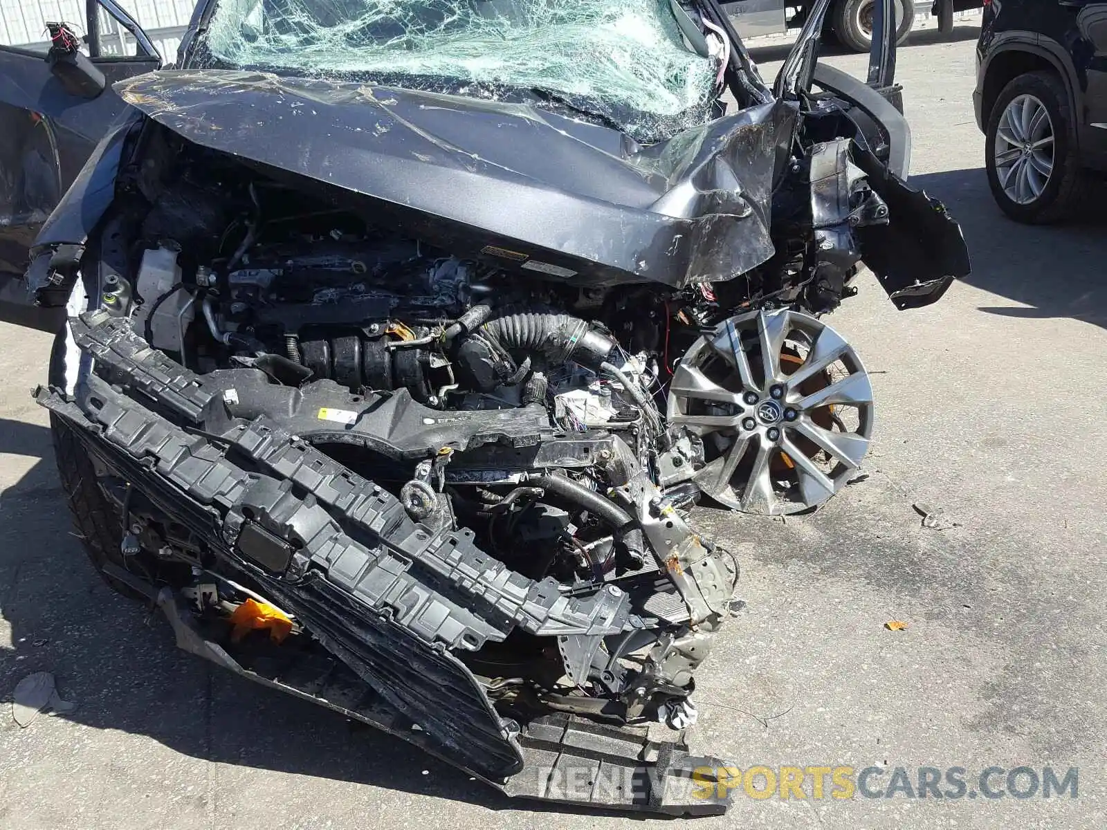 9 Photograph of a damaged car JTMC1RFV3KD012866 TOYOTA RAV4 2019