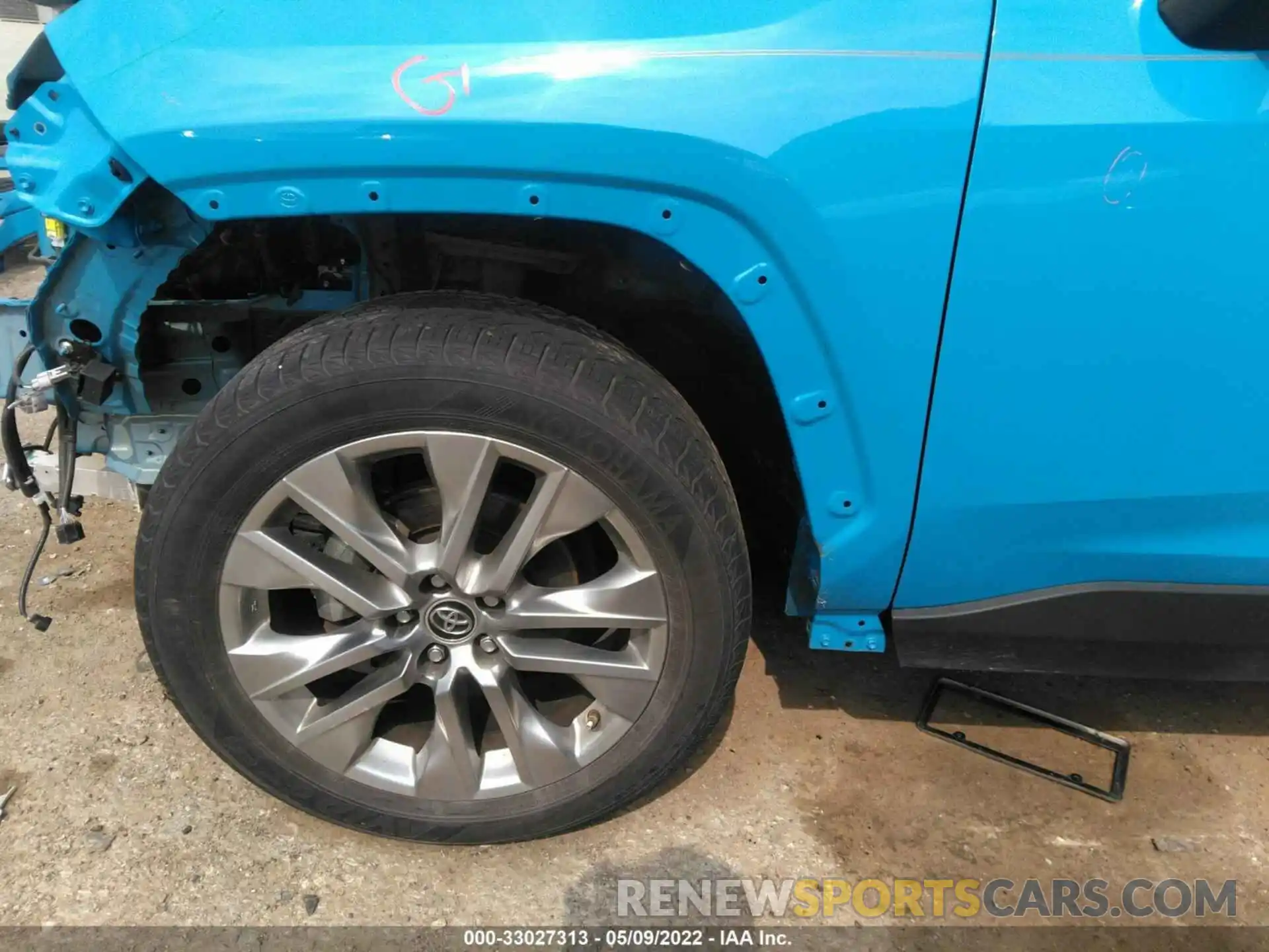 13 Photograph of a damaged car JTMC1RFV3KD022443 TOYOTA RAV4 2019