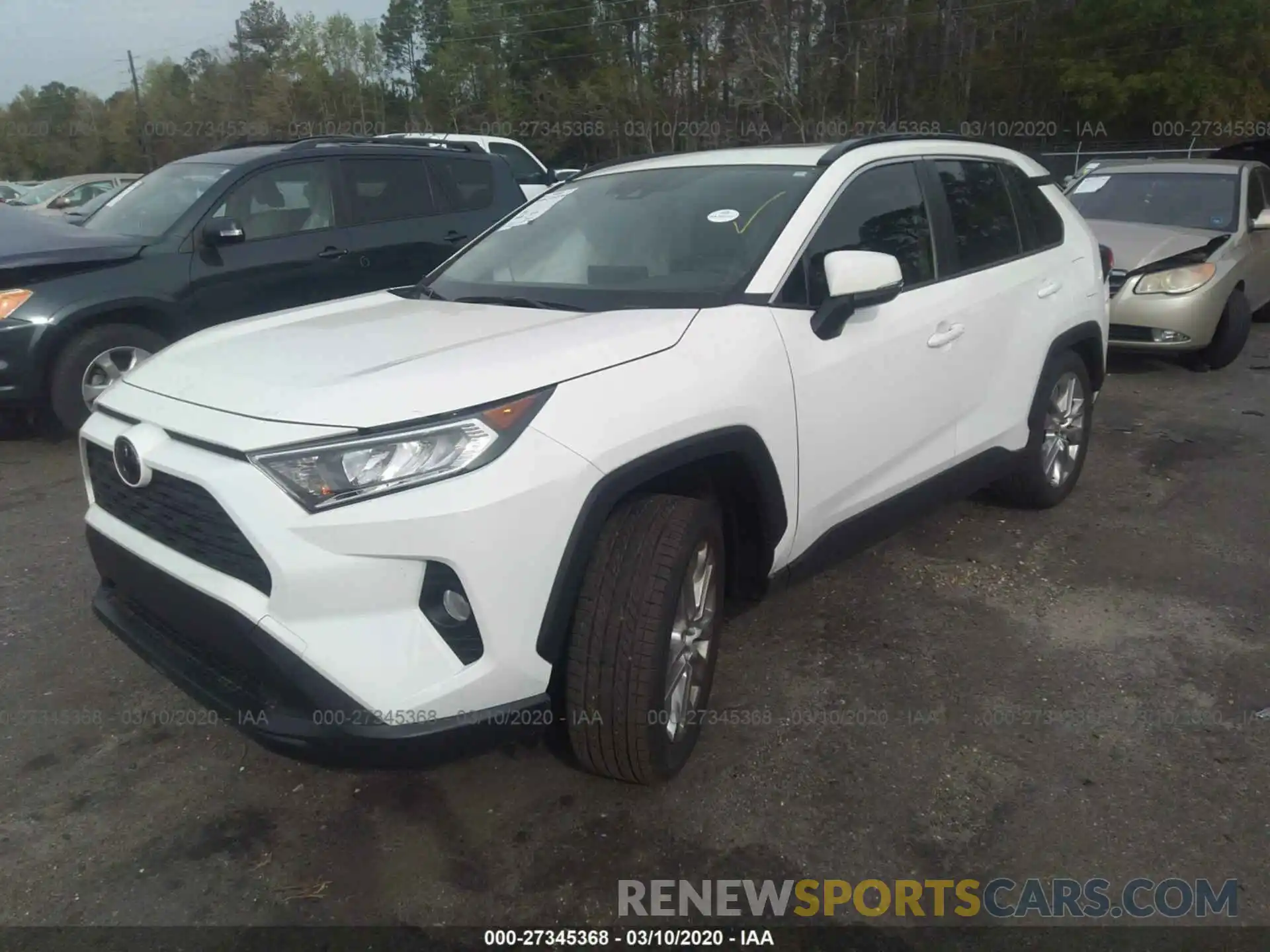 2 Photograph of a damaged car JTMC1RFV3KD028968 TOYOTA RAV4 2019