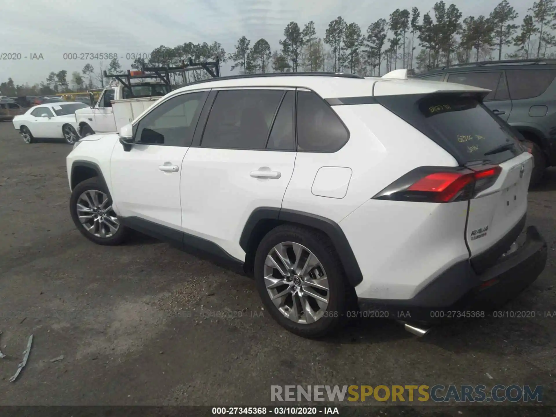 3 Photograph of a damaged car JTMC1RFV3KD028968 TOYOTA RAV4 2019