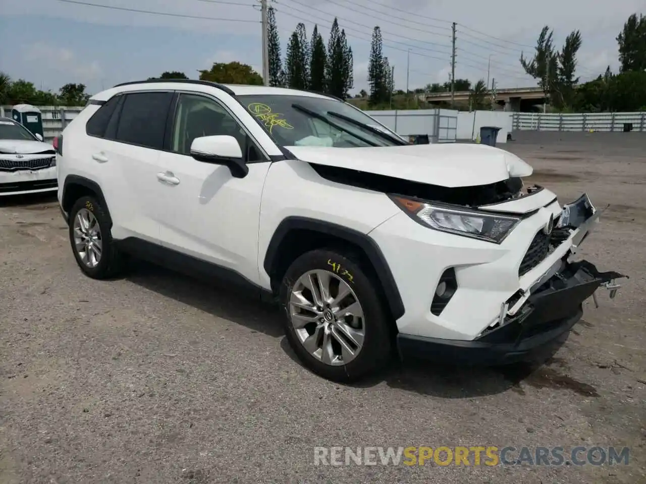 4 Photograph of a damaged car JTMC1RFV3KD029425 TOYOTA RAV4 2019