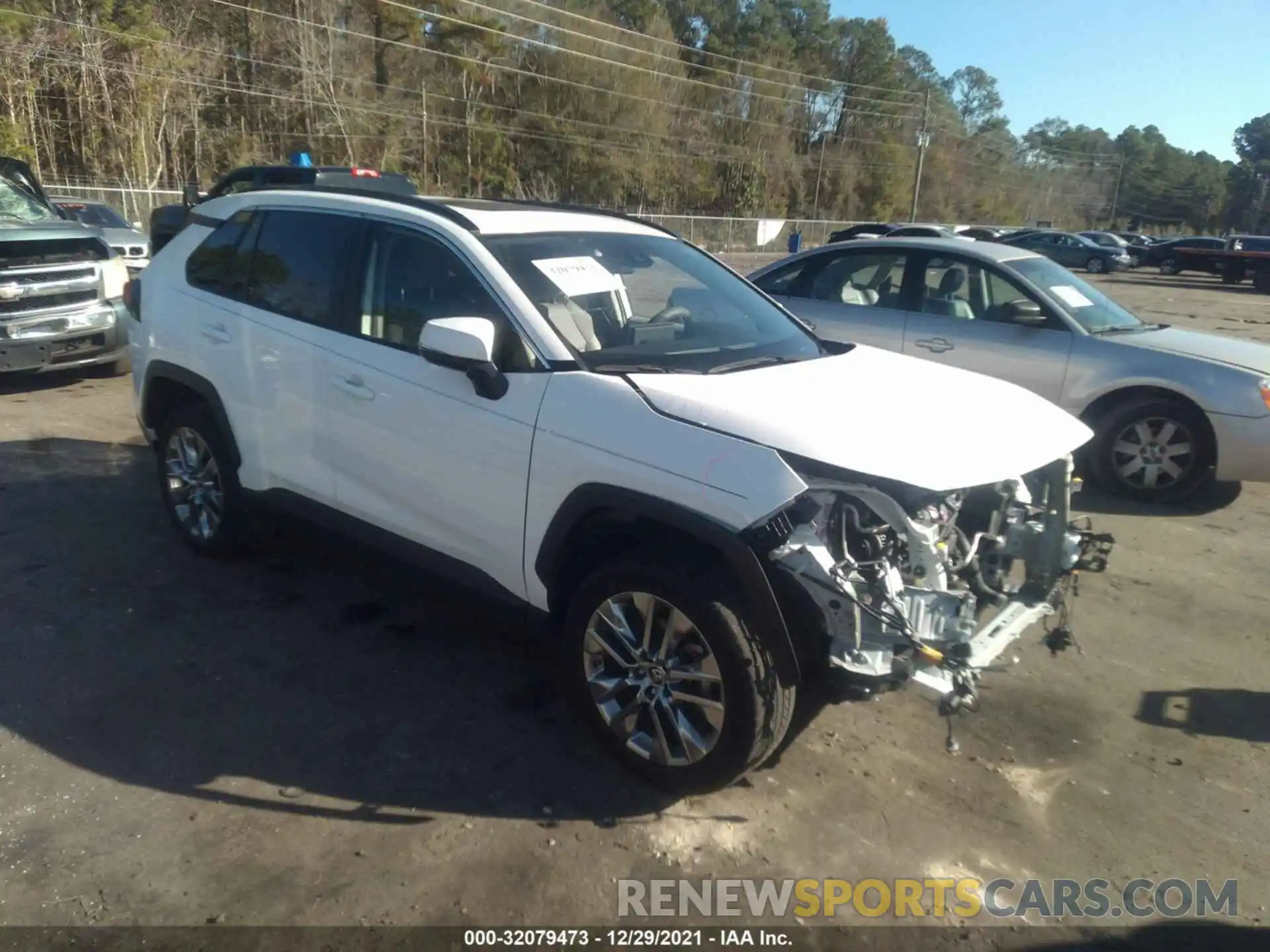 1 Photograph of a damaged car JTMC1RFV3KD040554 TOYOTA RAV4 2019