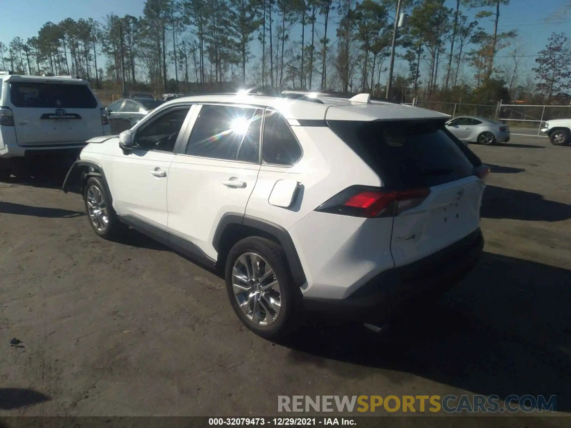 3 Photograph of a damaged car JTMC1RFV3KD040554 TOYOTA RAV4 2019