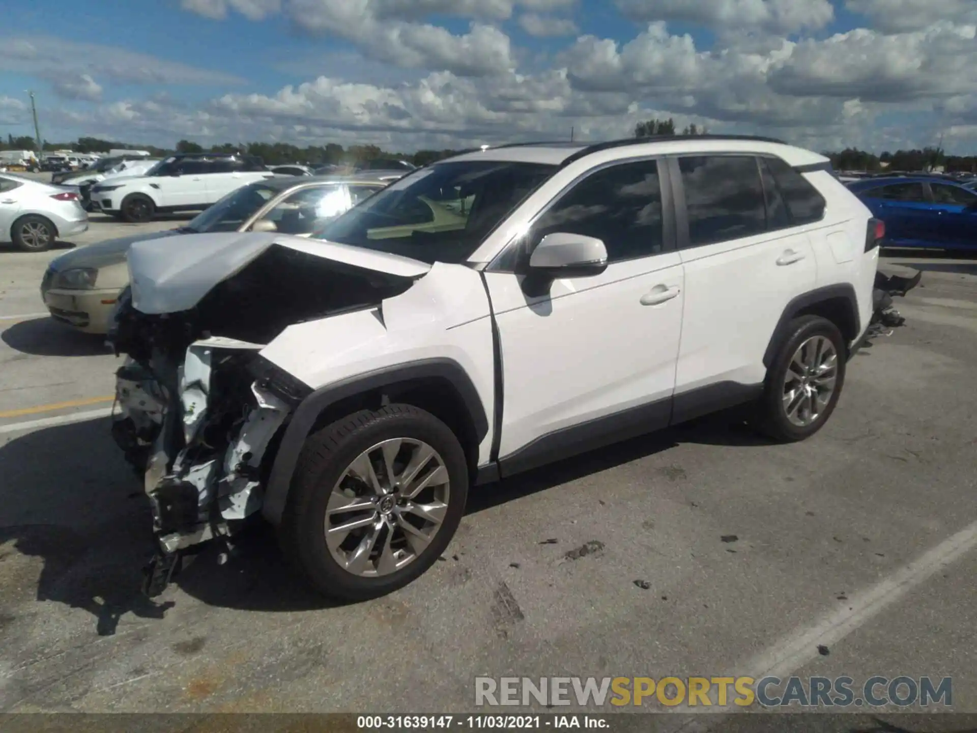 2 Фотография поврежденного автомобиля JTMC1RFV3KD505351 TOYOTA RAV4 2019