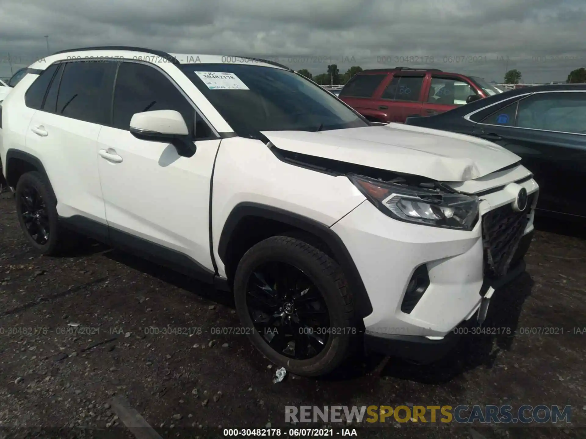 1 Photograph of a damaged car JTMC1RFV3KD513949 TOYOTA RAV4 2019