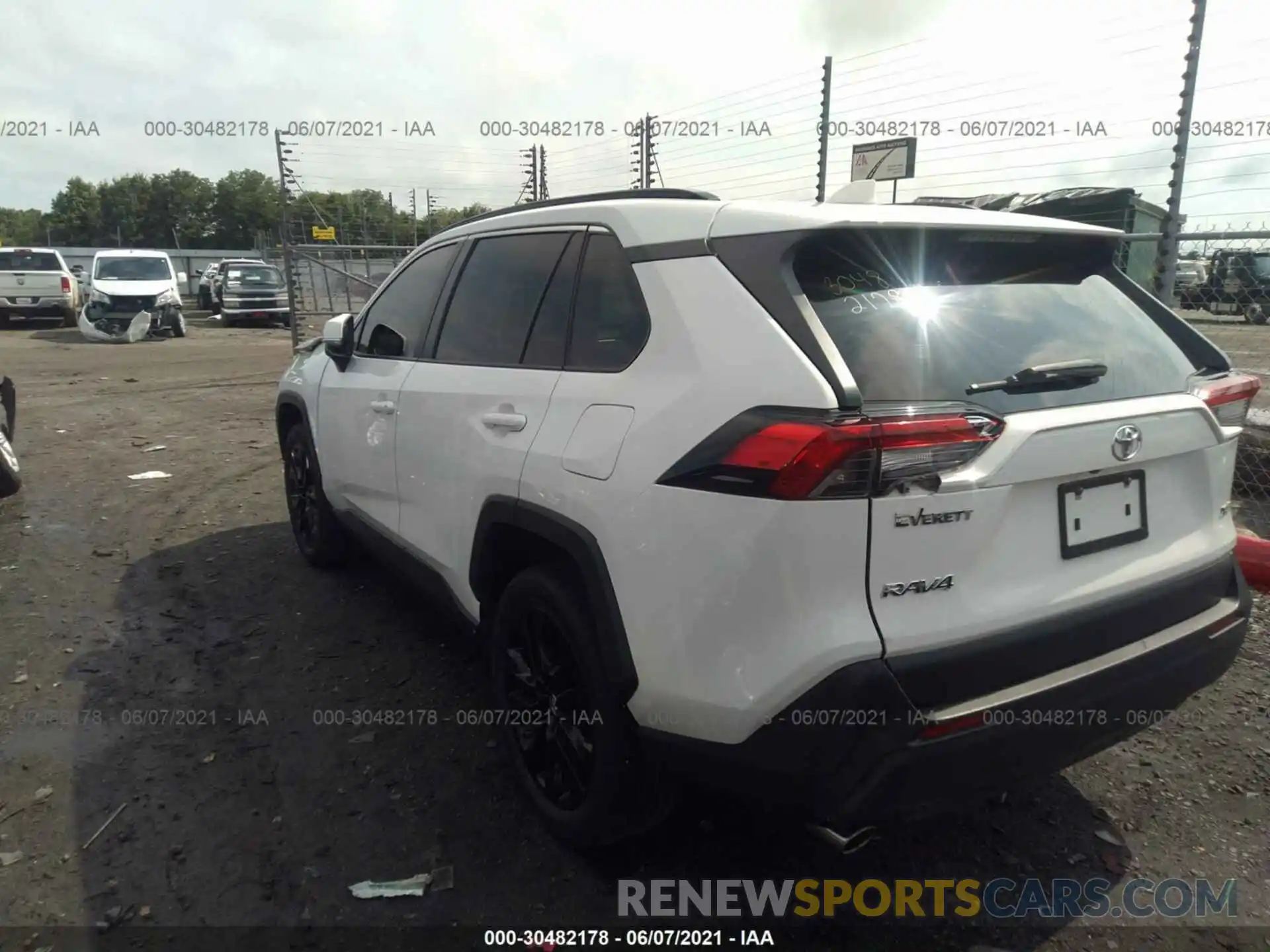 3 Photograph of a damaged car JTMC1RFV3KD513949 TOYOTA RAV4 2019