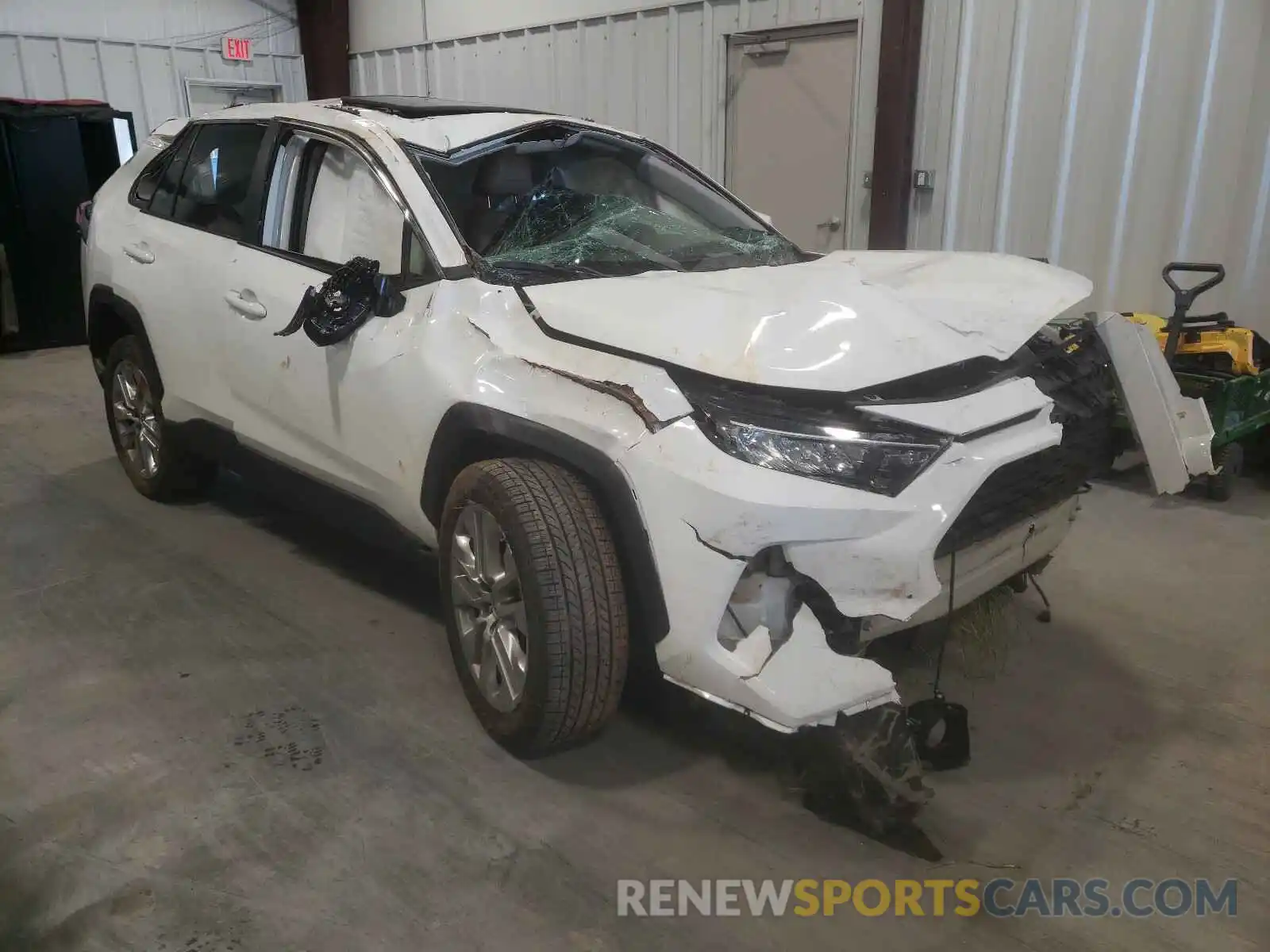 1 Photograph of a damaged car JTMC1RFV3KD514745 TOYOTA RAV4 2019