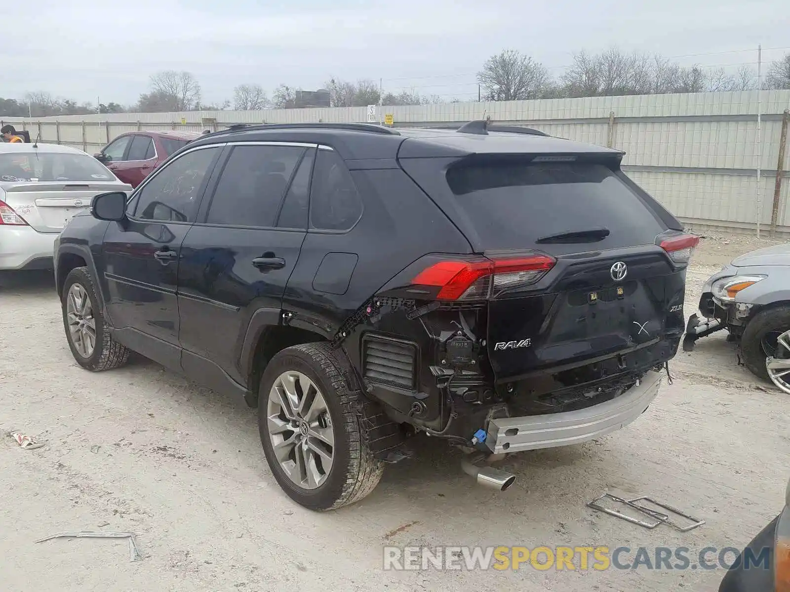 3 Photograph of a damaged car JTMC1RFV3KJ010195 TOYOTA RAV4 2019