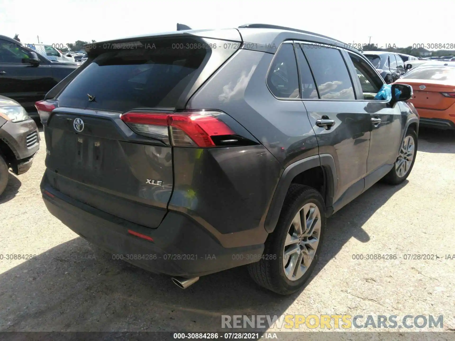 4 Photograph of a damaged car JTMC1RFV3KJ014067 TOYOTA RAV4 2019