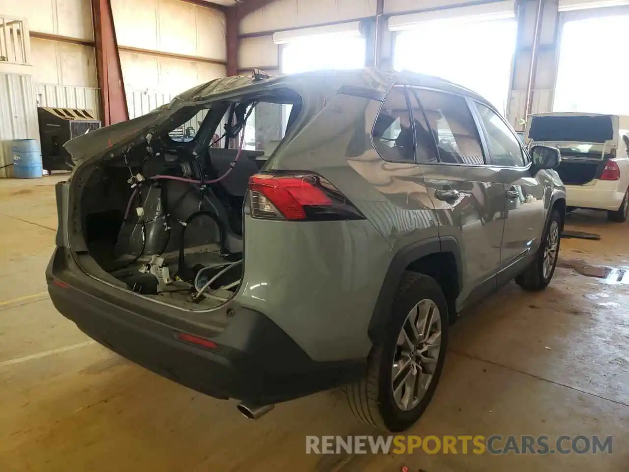 4 Photograph of a damaged car JTMC1RFV4KD005702 TOYOTA RAV4 2019