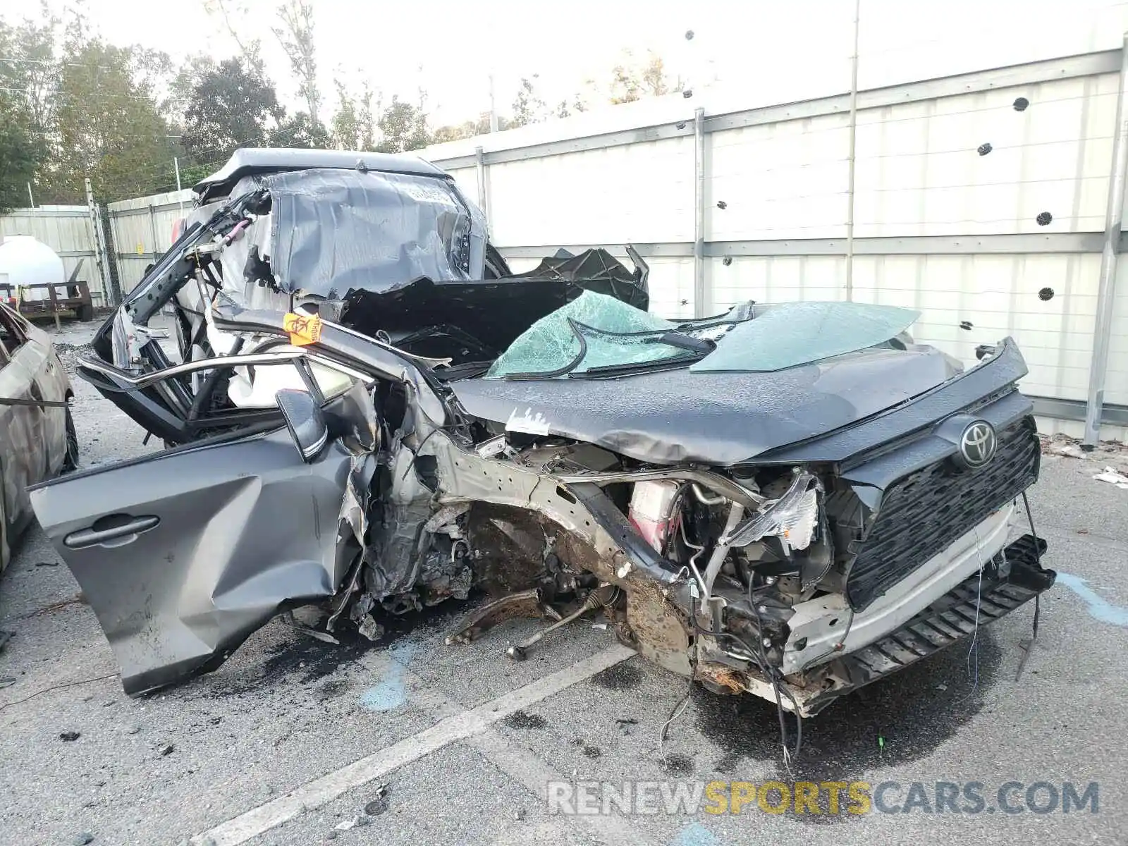 1 Photograph of a damaged car JTMC1RFV4KD018501 TOYOTA RAV4 2019