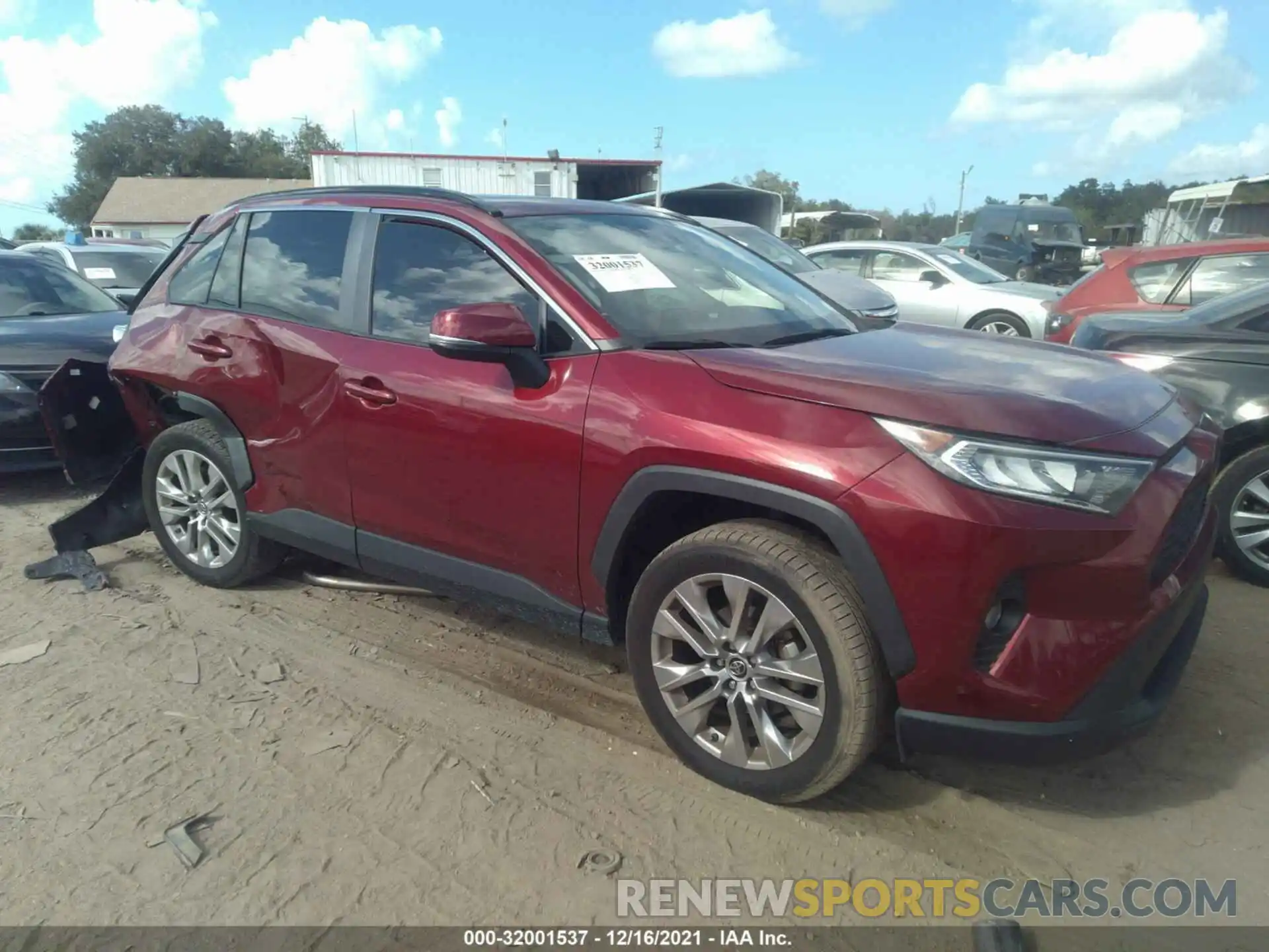 1 Photograph of a damaged car JTMC1RFV4KD026338 TOYOTA RAV4 2019