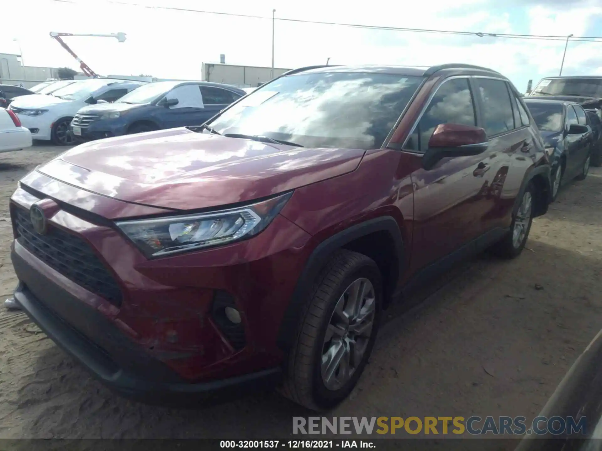 2 Photograph of a damaged car JTMC1RFV4KD026338 TOYOTA RAV4 2019