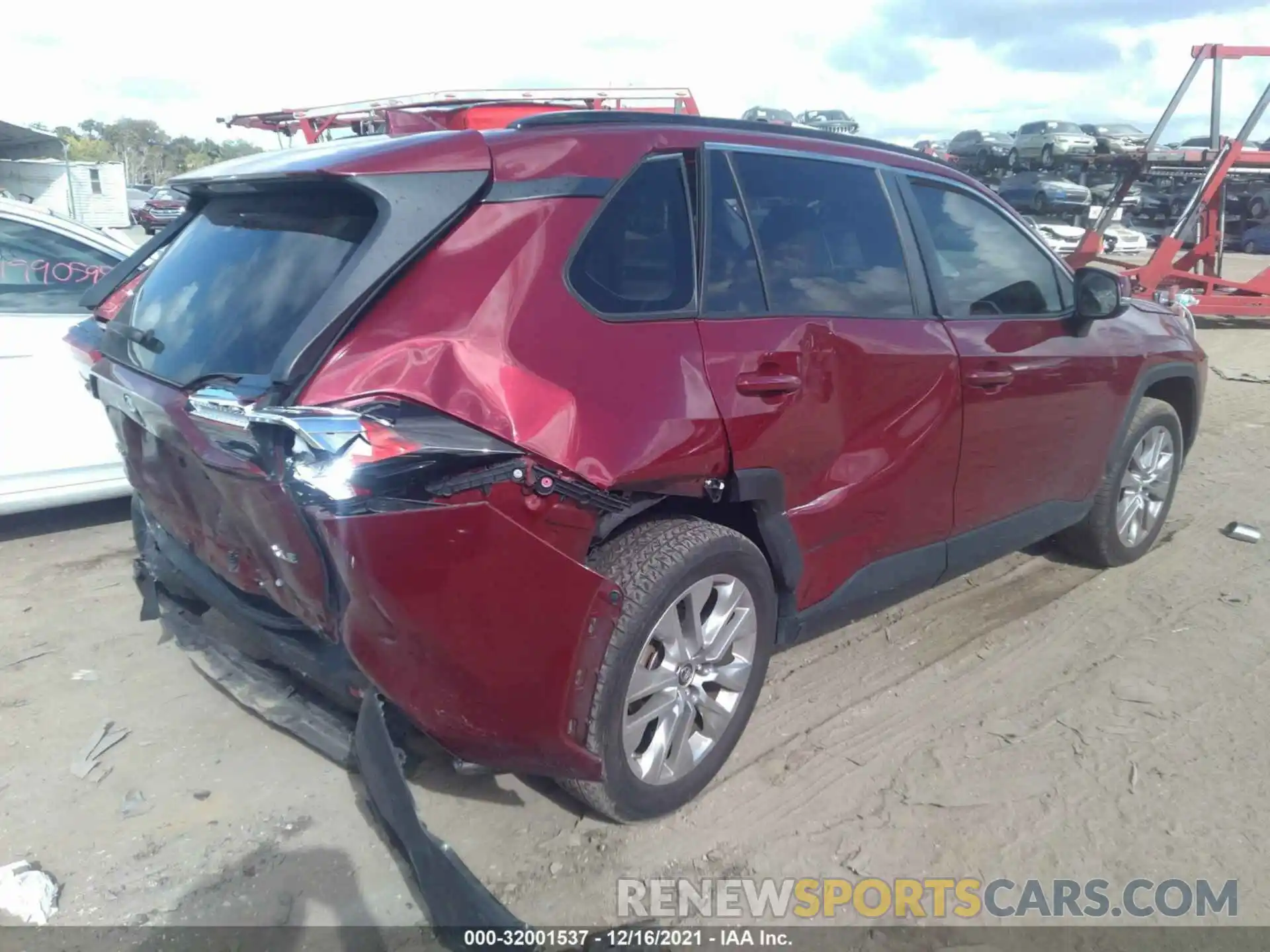 4 Photograph of a damaged car JTMC1RFV4KD026338 TOYOTA RAV4 2019