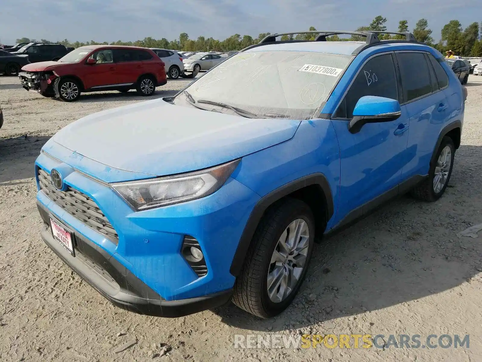 2 Photograph of a damaged car JTMC1RFV4KD031734 TOYOTA RAV4 2019