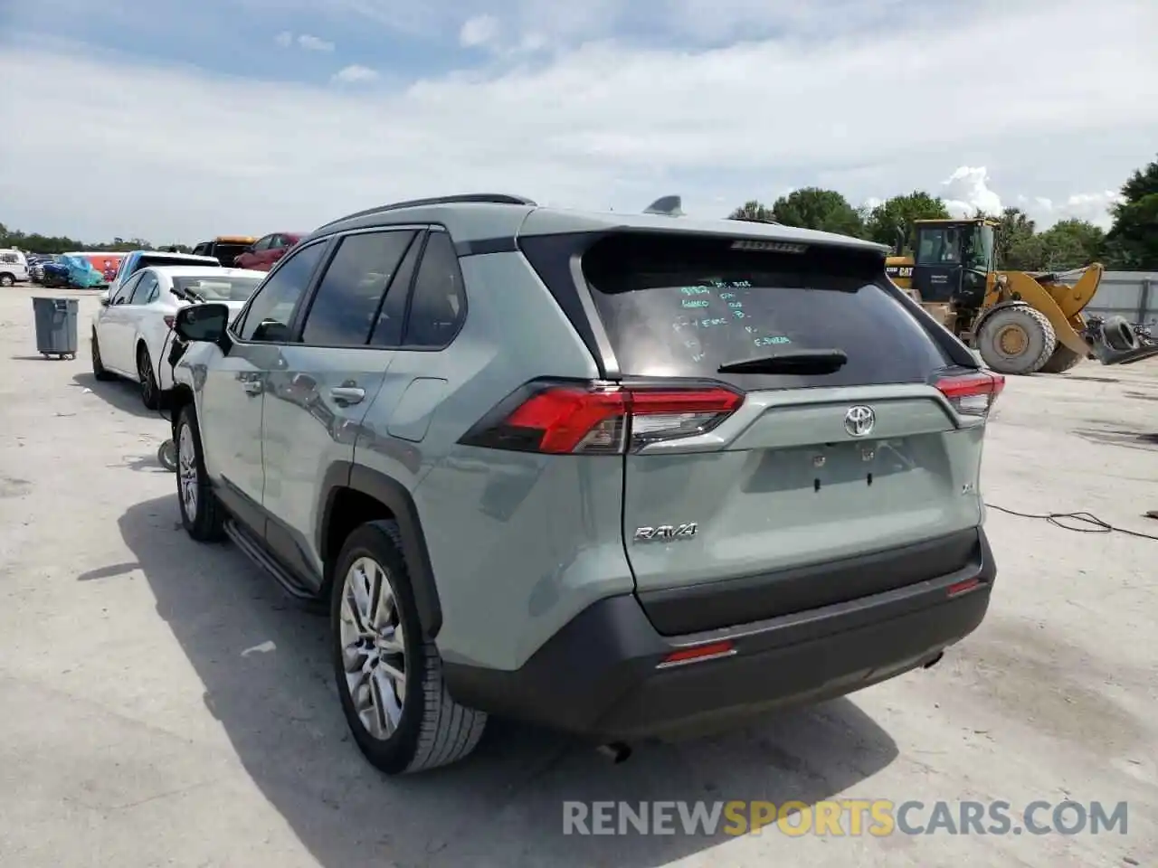 3 Photograph of a damaged car JTMC1RFV4KD502264 TOYOTA RAV4 2019