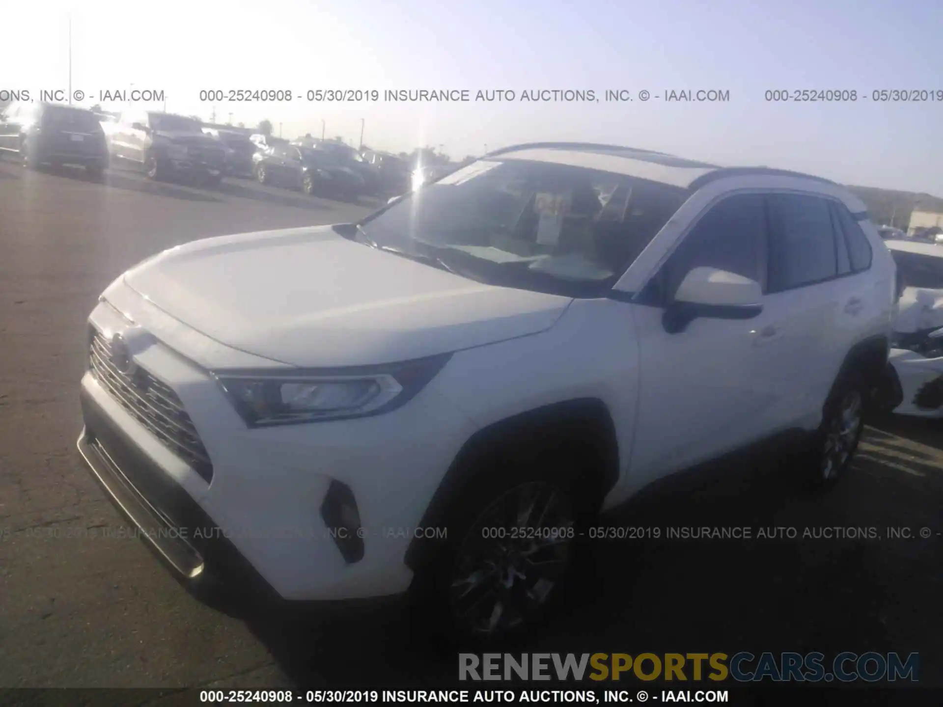 2 Фотография поврежденного автомобиля JTMC1RFV4KD504516 TOYOTA RAV4 2019