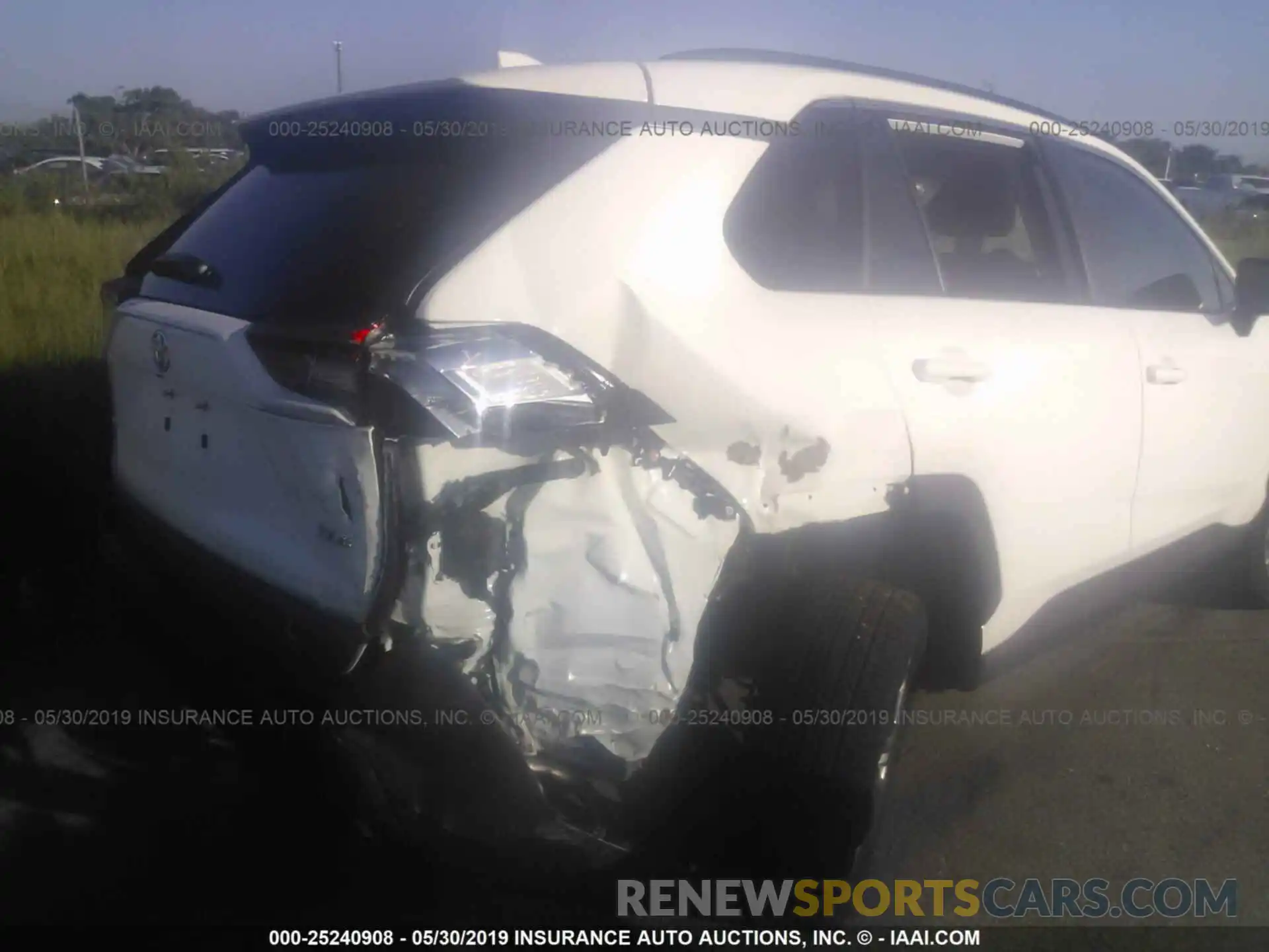 6 Photograph of a damaged car JTMC1RFV4KD504516 TOYOTA RAV4 2019