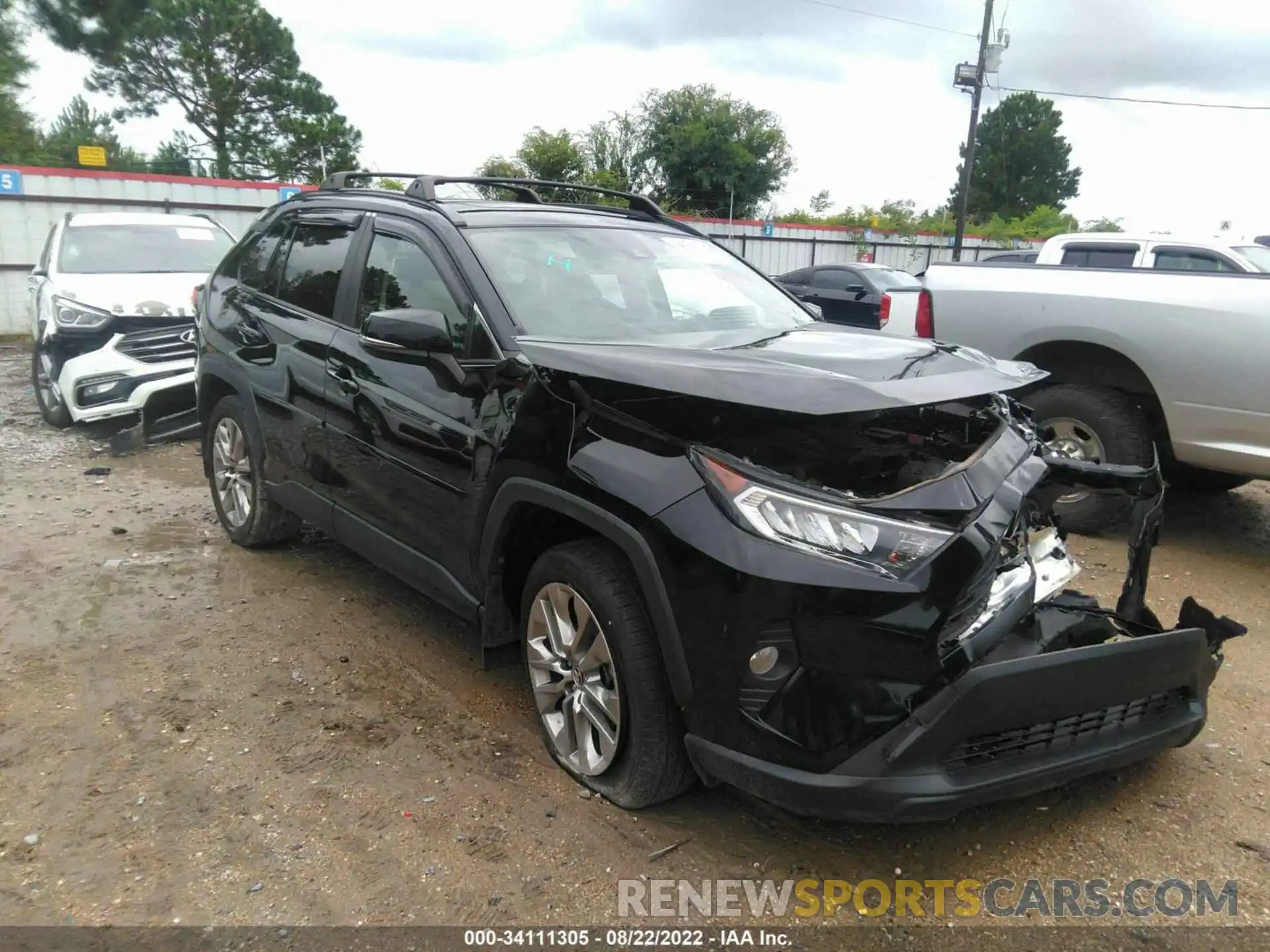 1 Photograph of a damaged car JTMC1RFV5KD002565 TOYOTA RAV4 2019