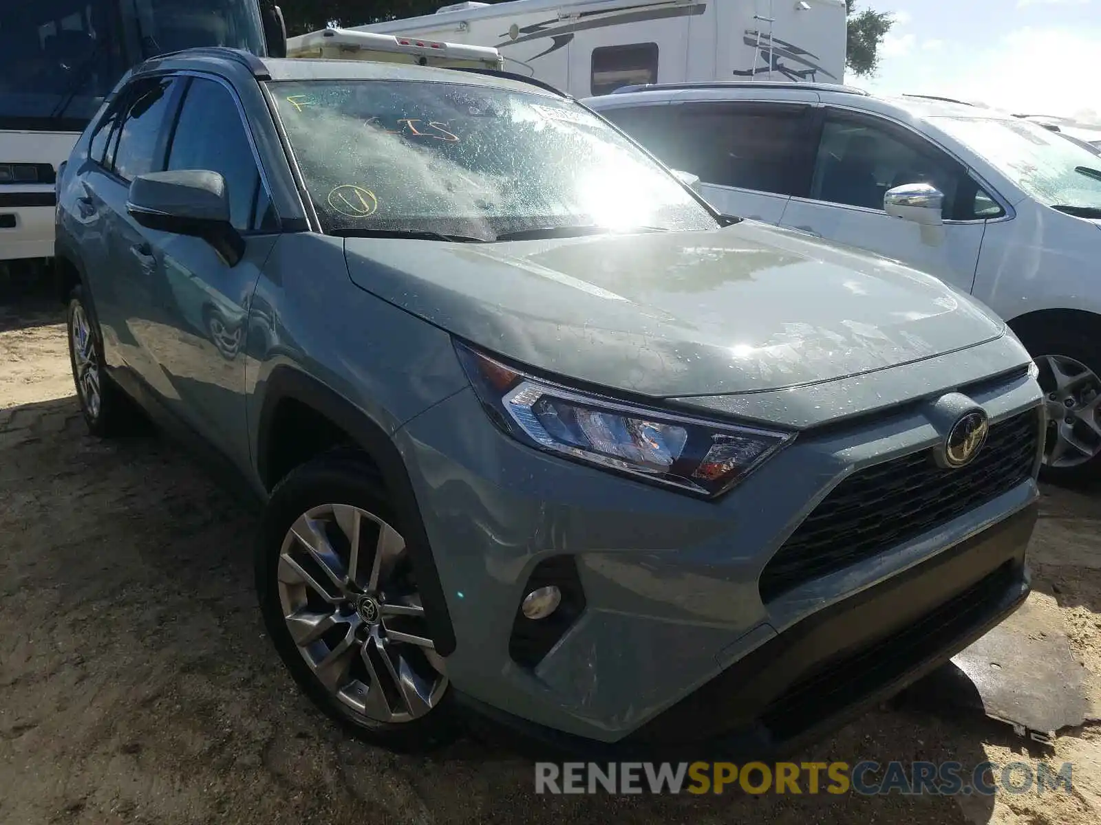 1 Photograph of a damaged car JTMC1RFV5KD037557 TOYOTA RAV4 2019