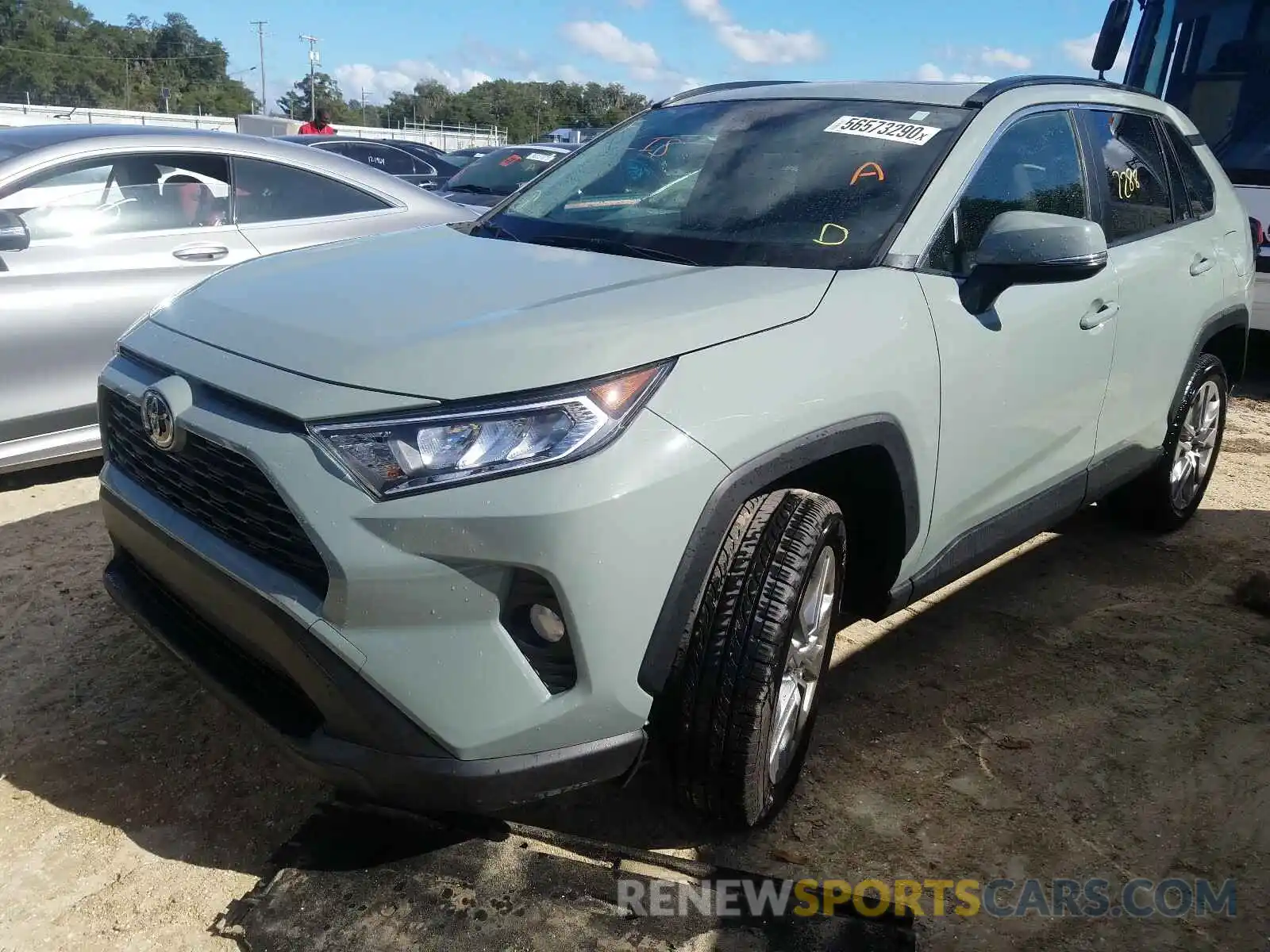 2 Photograph of a damaged car JTMC1RFV5KD037557 TOYOTA RAV4 2019