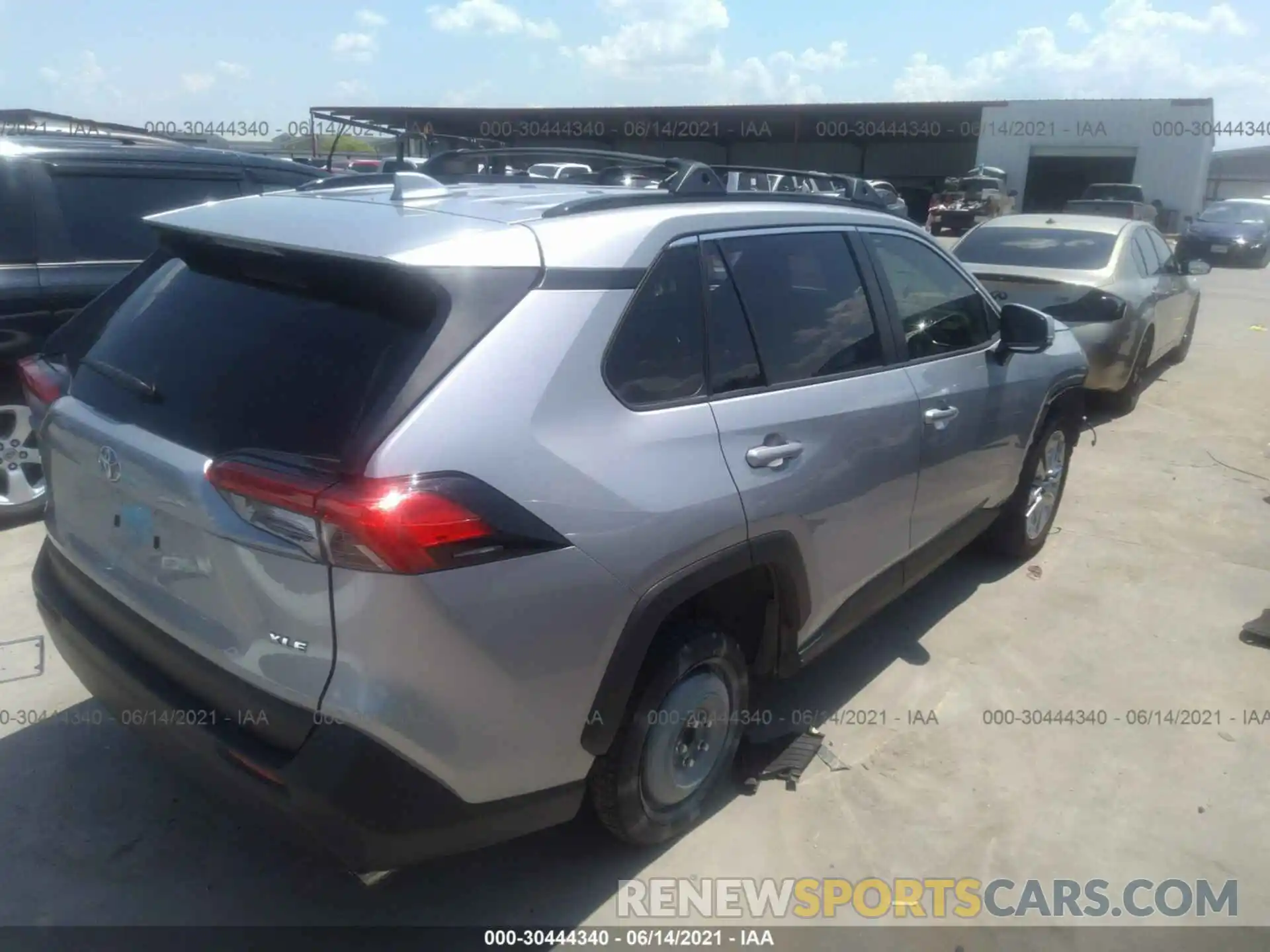 4 Photograph of a damaged car JTMC1RFV5KD502175 TOYOTA RAV4 2019