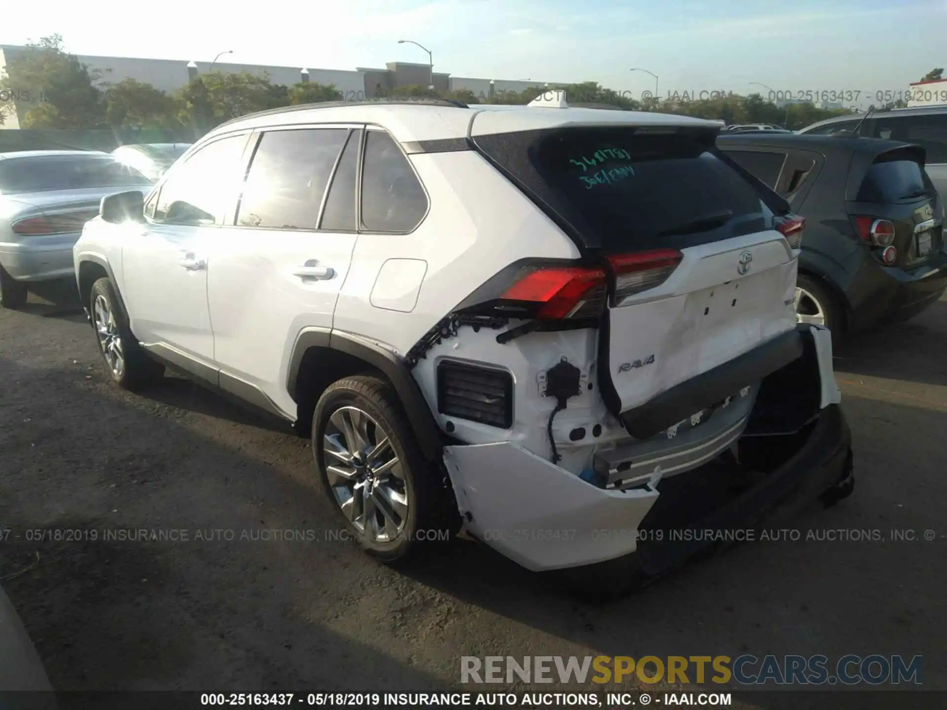 3 Photograph of a damaged car JTMC1RFV5KD505660 TOYOTA RAV4 2019