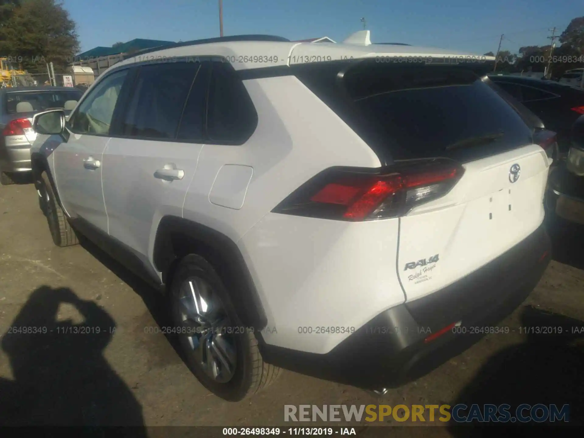 3 Photograph of a damaged car JTMC1RFV5KD516867 TOYOTA RAV4 2019