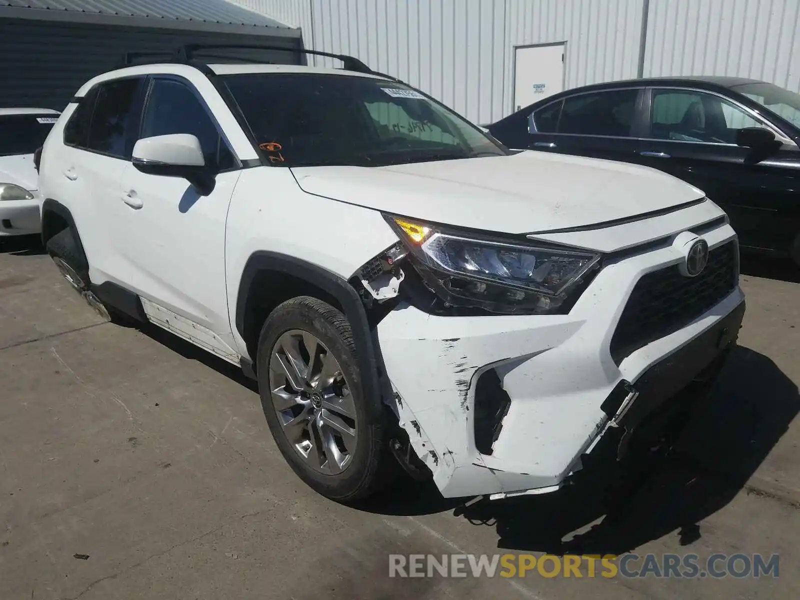 1 Photograph of a damaged car JTMC1RFV6KD011825 TOYOTA RAV4 2019