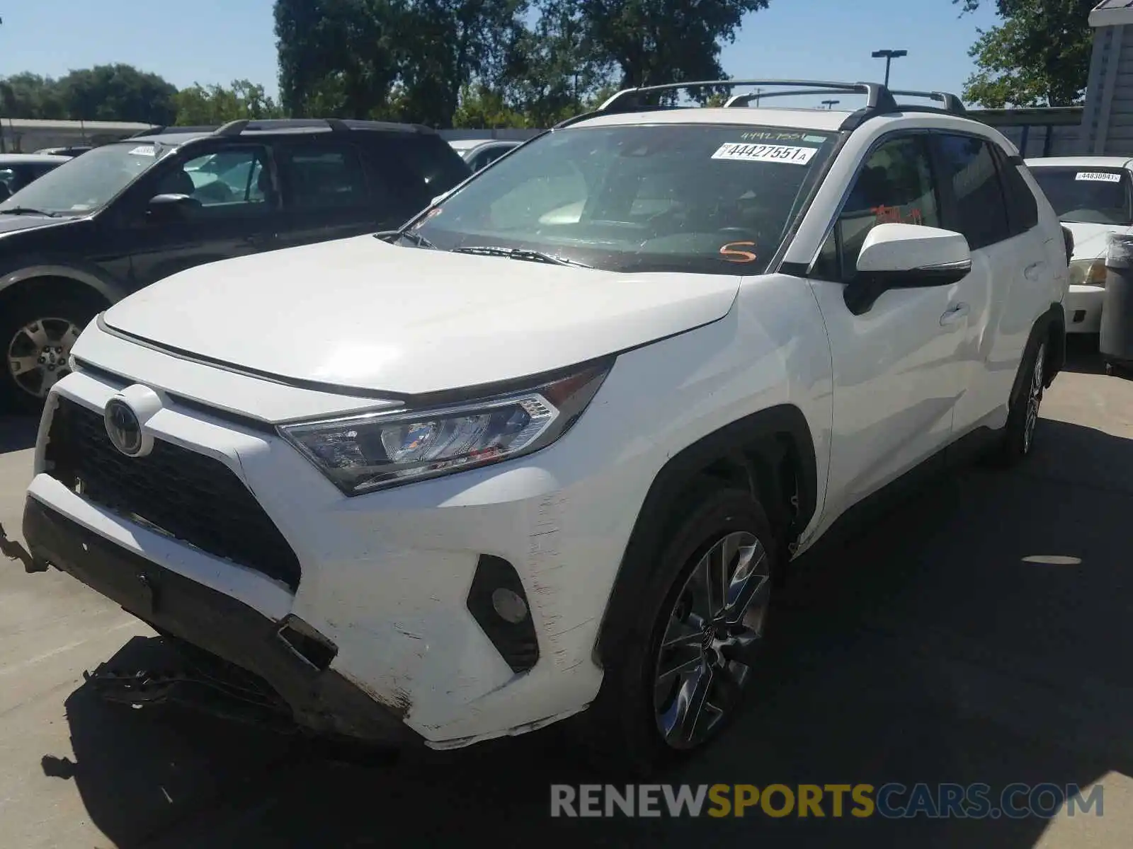 2 Photograph of a damaged car JTMC1RFV6KD011825 TOYOTA RAV4 2019