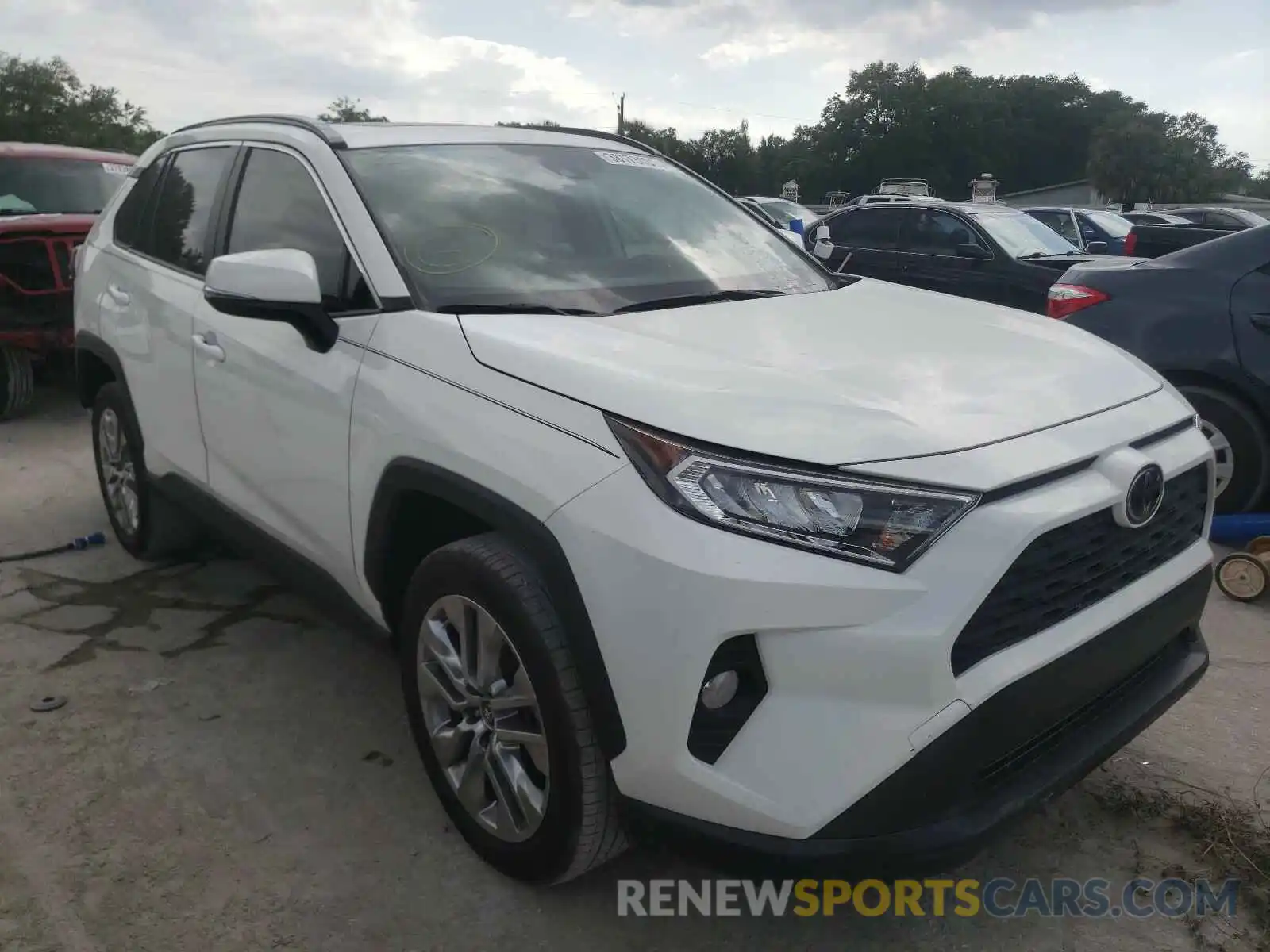 1 Photograph of a damaged car JTMC1RFV6KD016894 TOYOTA RAV4 2019