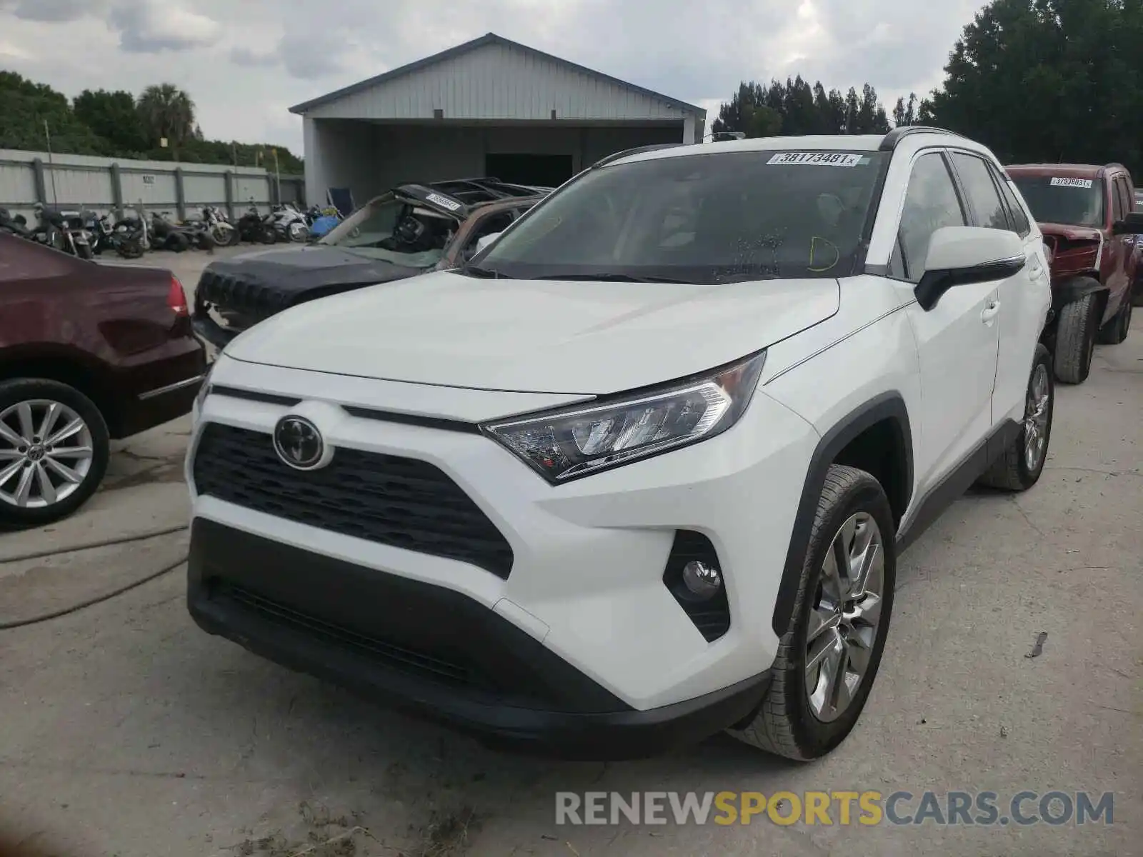 2 Photograph of a damaged car JTMC1RFV6KD016894 TOYOTA RAV4 2019